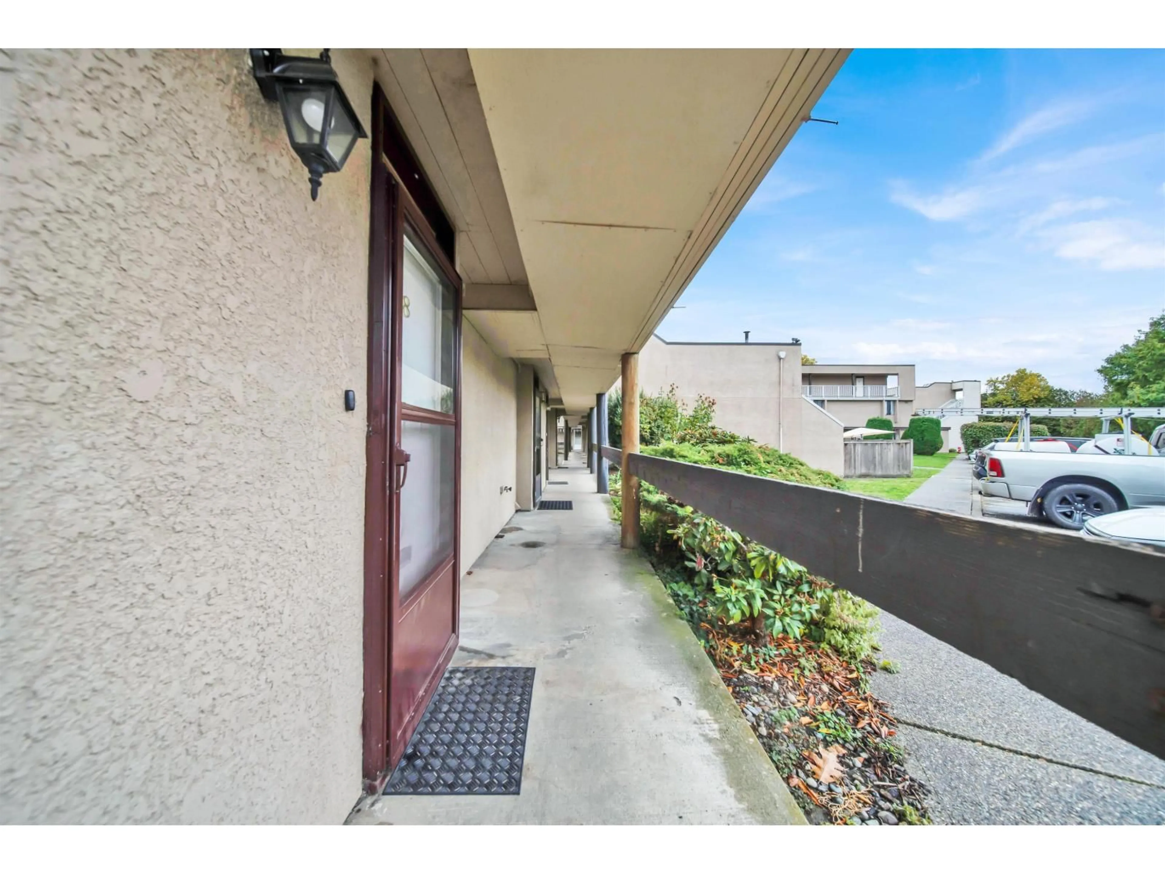 Unknown for 28 - 17702 60, Surrey British Columbia V3S1V2