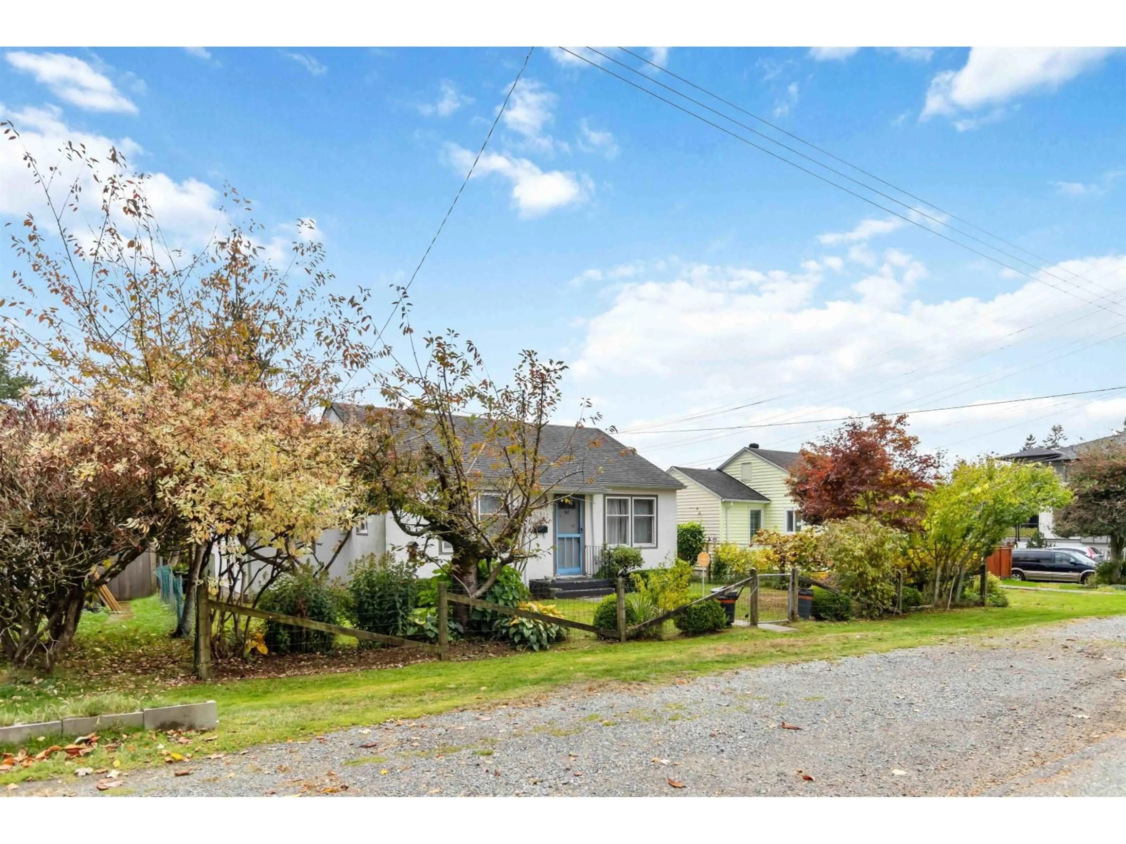 A pic from outside/outdoor area/front of a property/back of a property/a pic from drone, street for 32814 4TH, Mission British Columbia V2V1R6