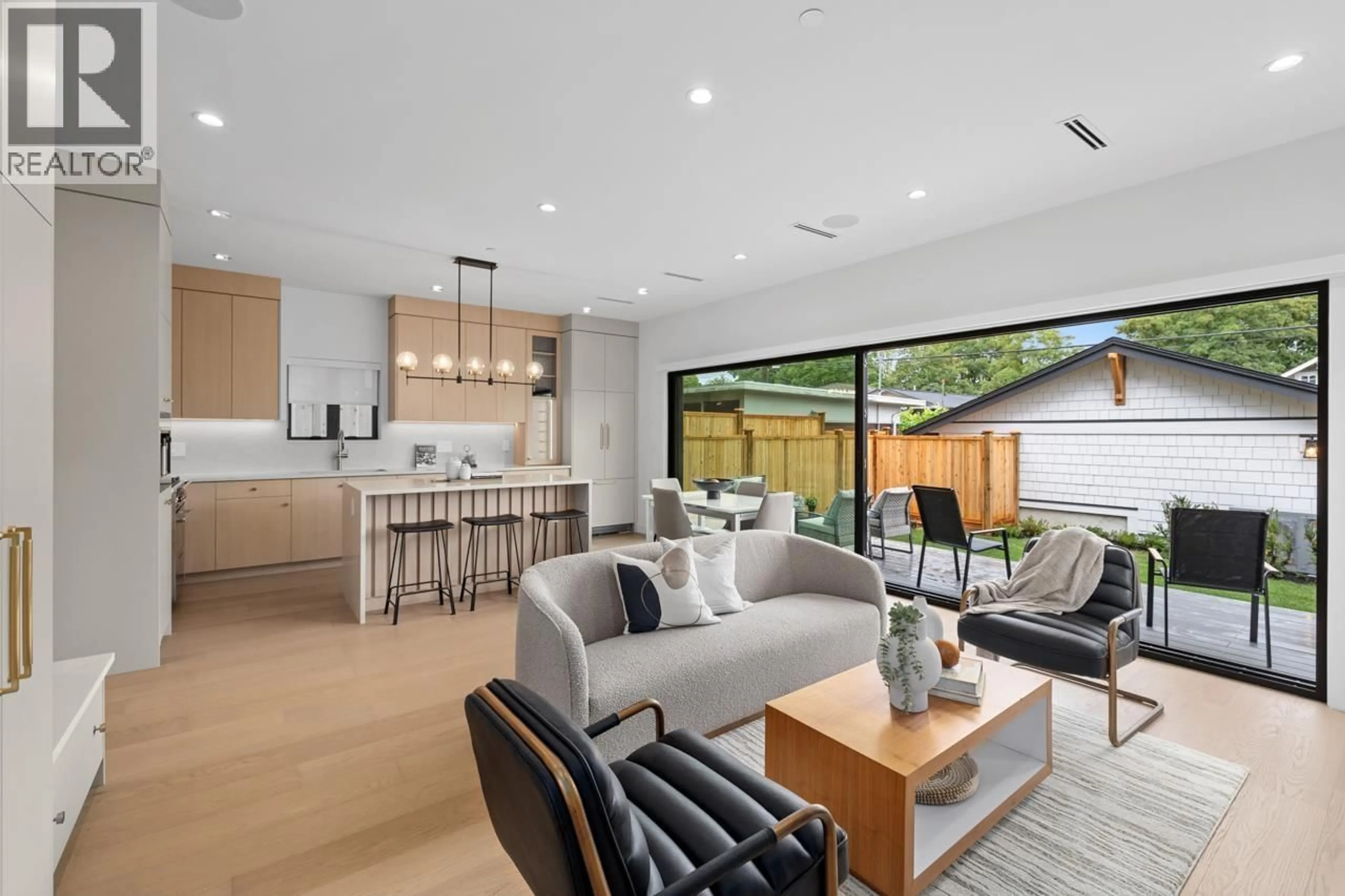 Living room with furniture, unknown for 2 - 2247 PARKER STREET, Vancouver British Columbia V5L2L8