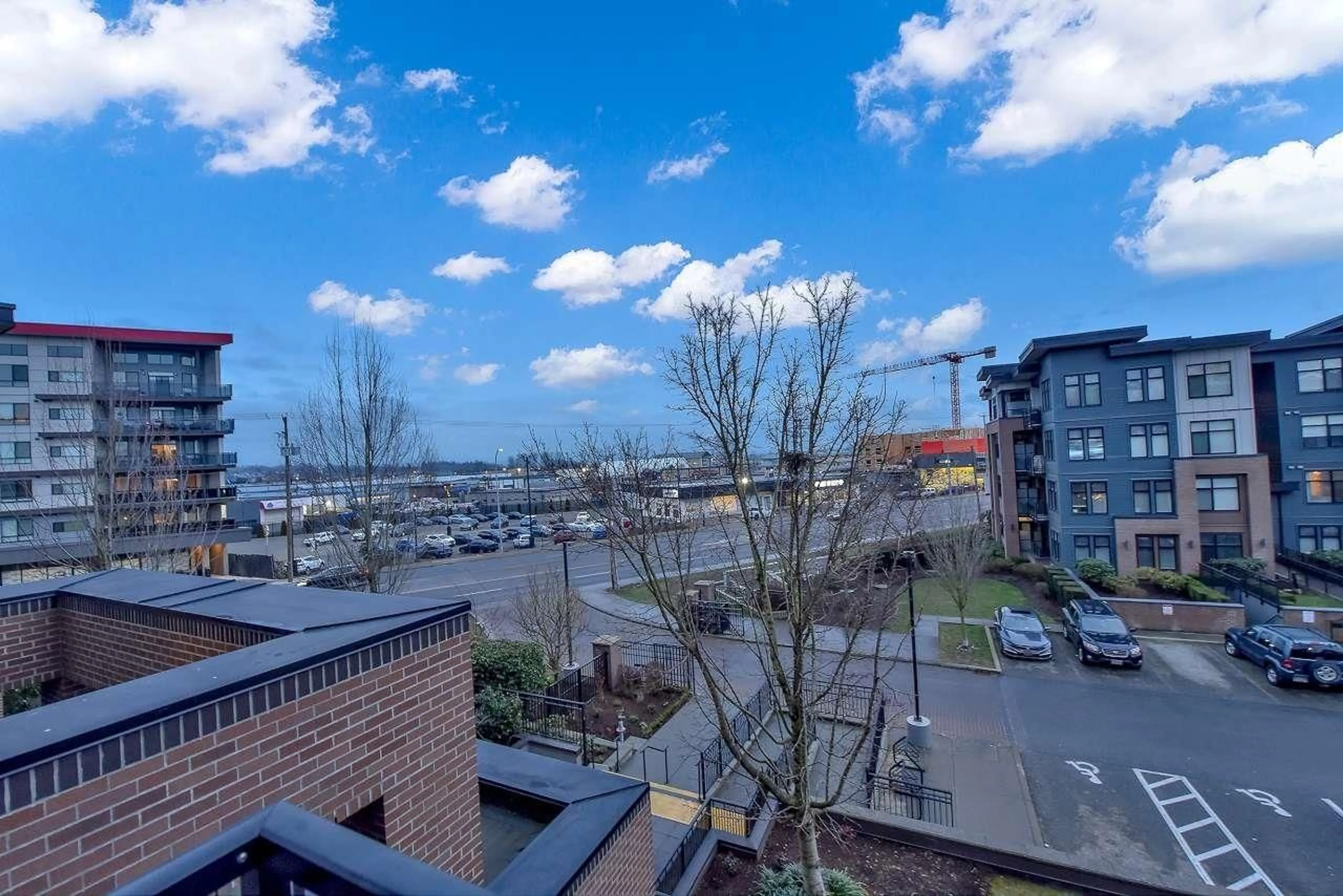 Unknown for 301 - 20058 FRASER, Langley British Columbia V3A0E5