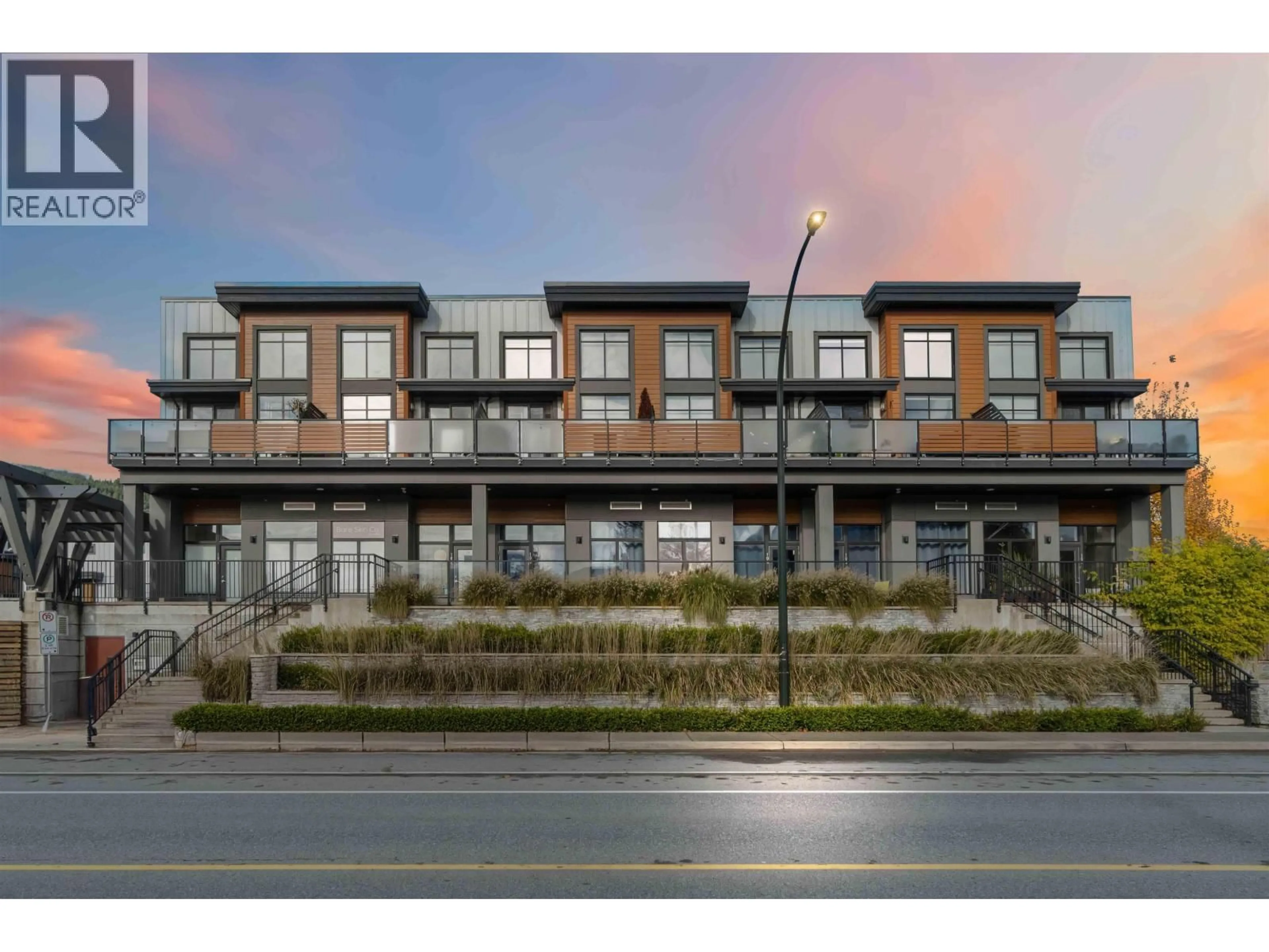 Unknown for 201 - 39771 GOVERNMENT ROAD, Squamish British Columbia V8B0Z1