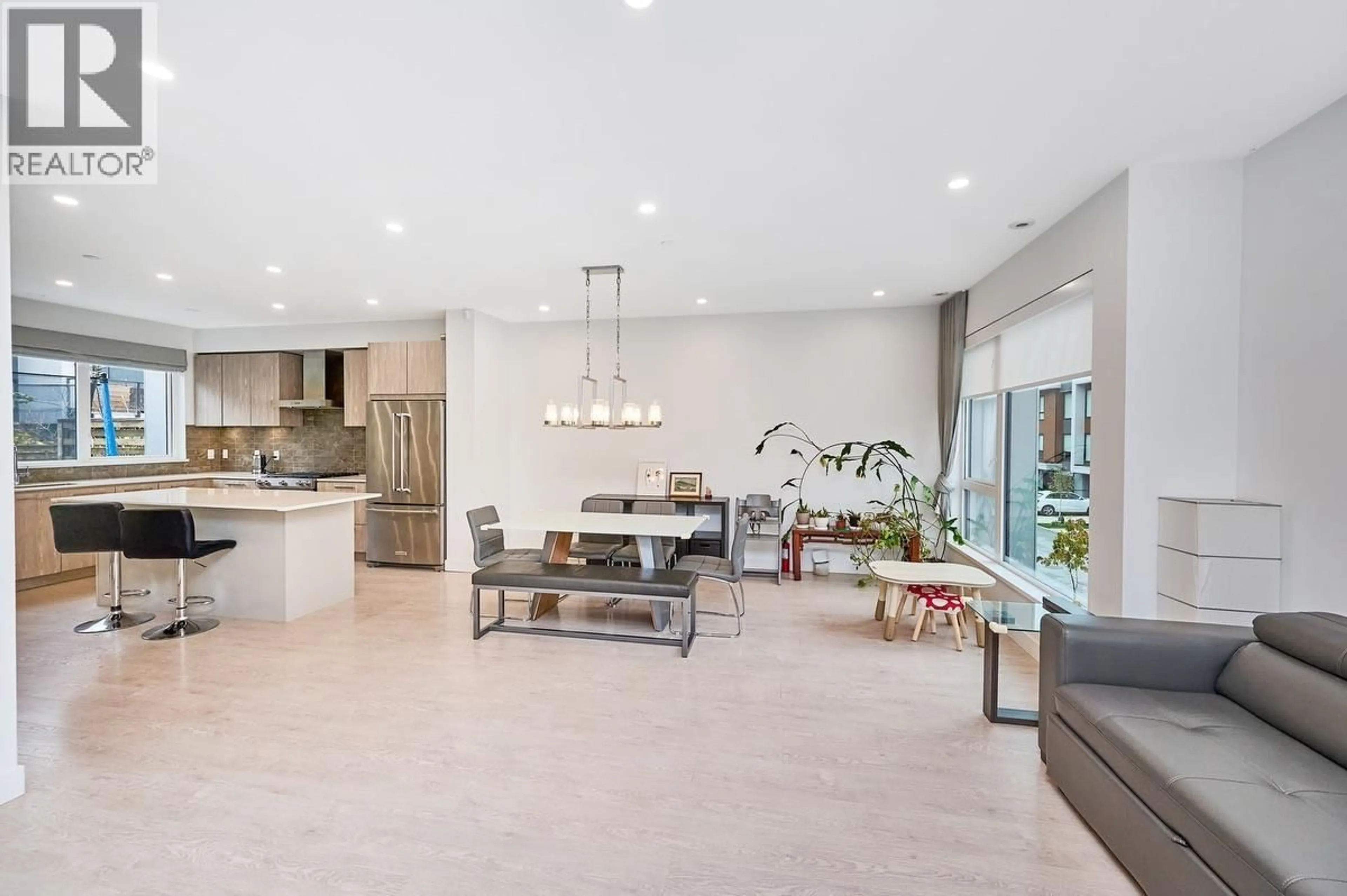 Open concept kitchen, ceramic/tile floor for 30 - 3597 MALSUM DRIVE, North Vancouver British Columbia V7G0B2