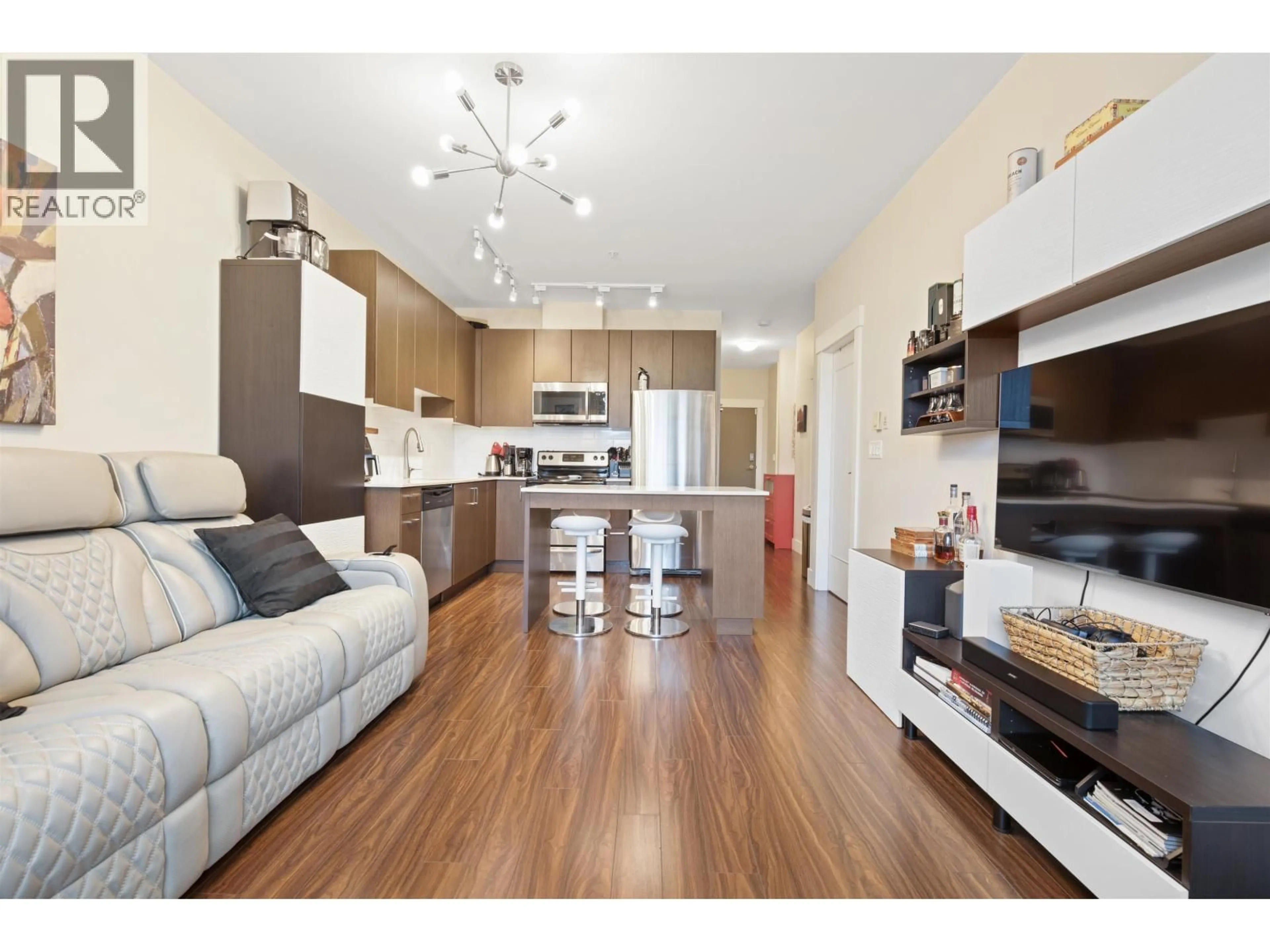 Open concept kitchen, wood/laminate floor for 307 - 2351 KELLY AVENUE, Port Coquitlam British Columbia V3C0C6