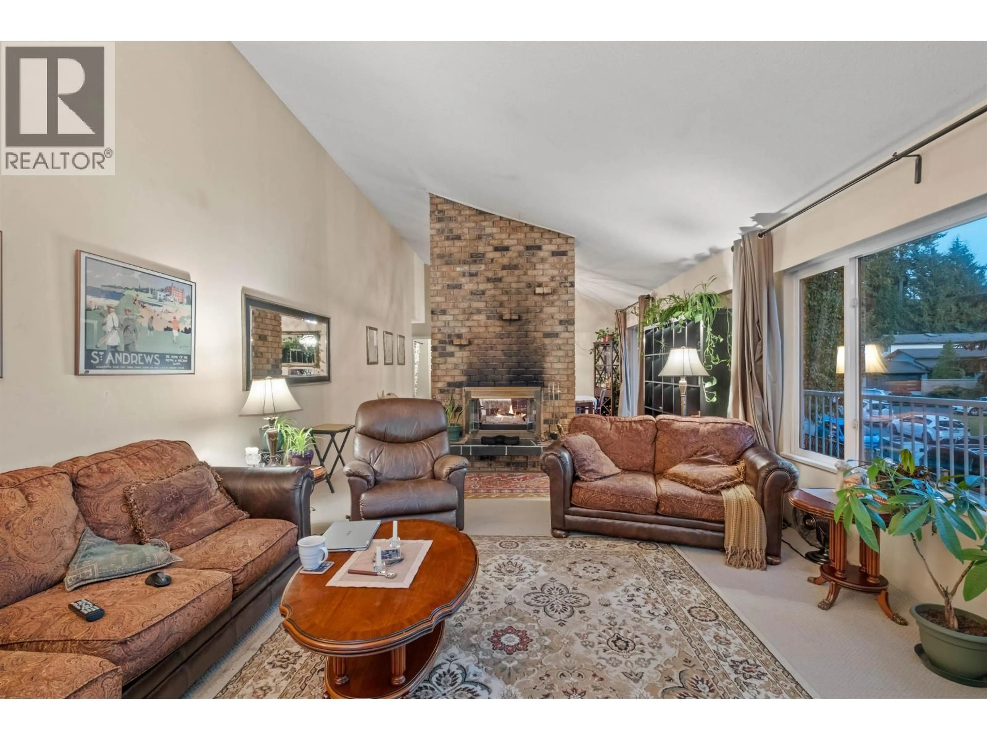 Living room with furniture, unknown for 3602 REGENT AVENUE, North Vancouver British Columbia V7N2C2