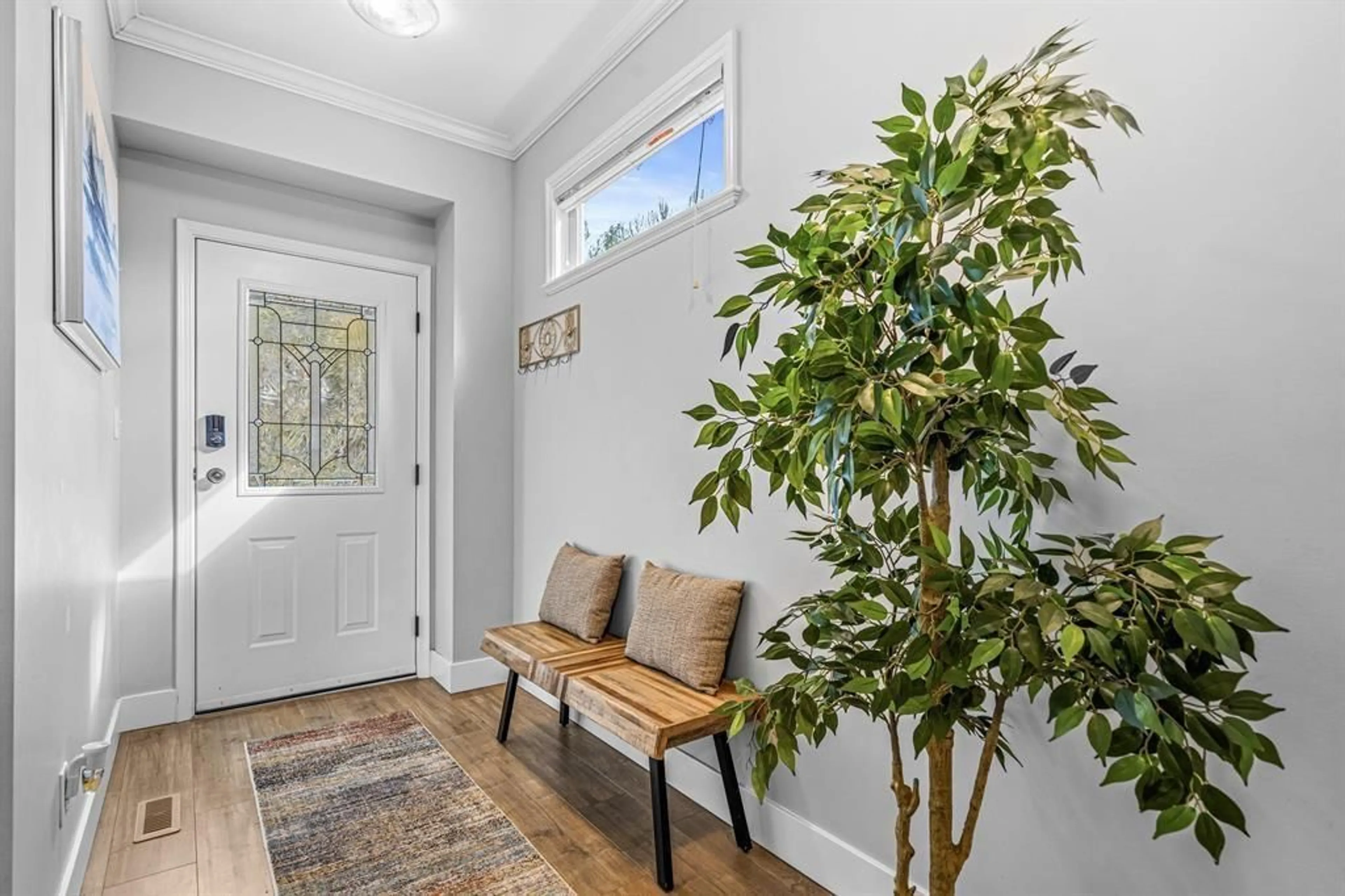 Indoor entryway for 12 - 46808 HUDSON ROAD, Chilliwack British Columbia V2R0L4