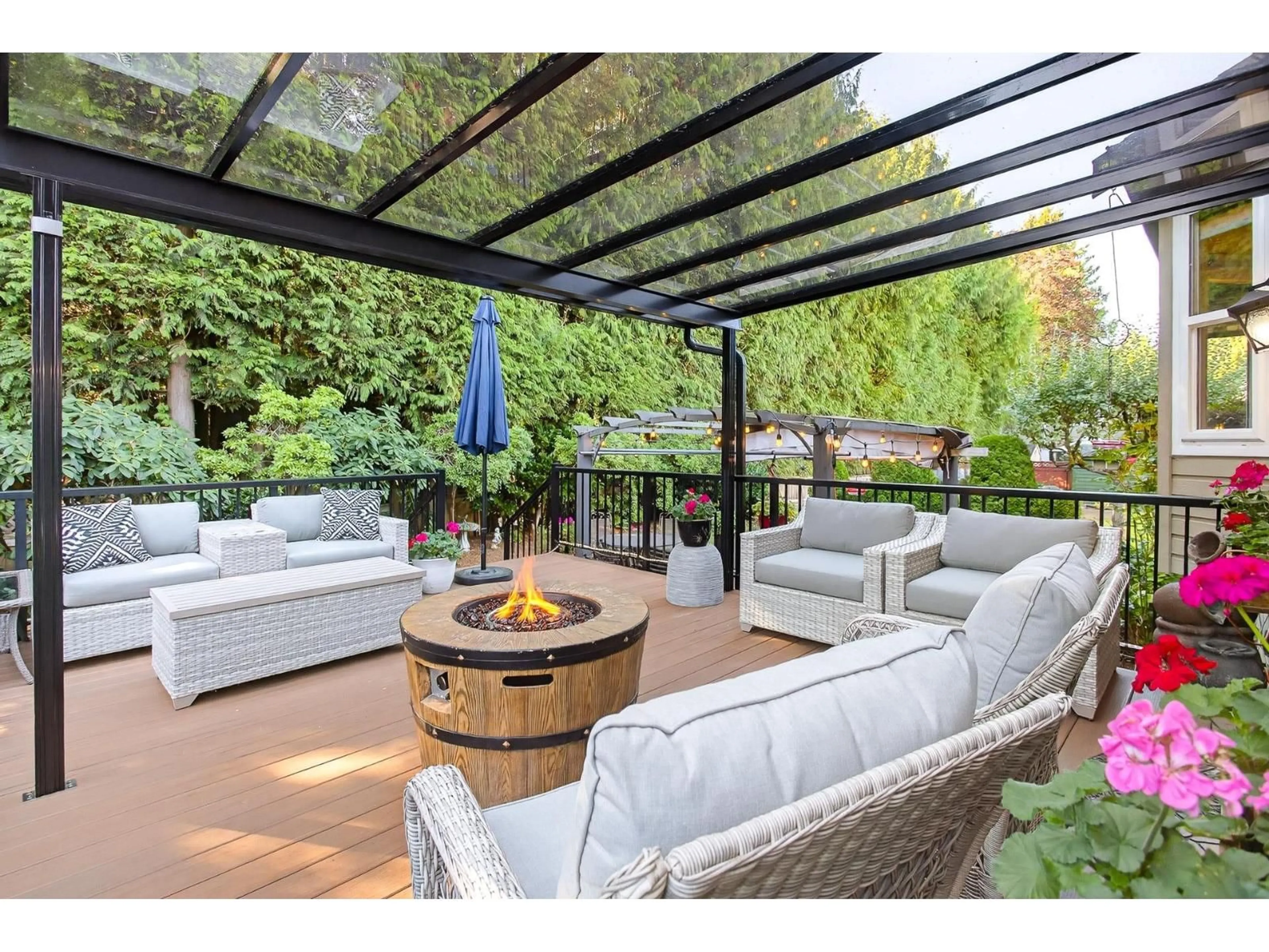 Patio, unknown for 11570 71ST, Delta British Columbia V4E3L3