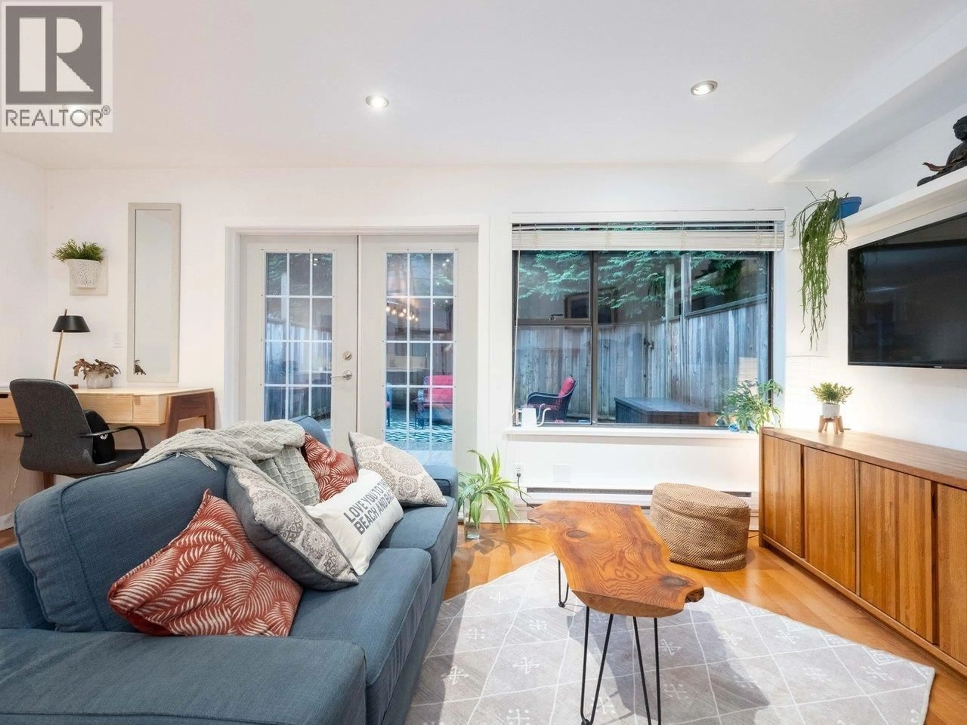 Living room with furniture, unknown for 9 - 2151 BANBURY ROAD, North Vancouver British Columbia V7G1W7