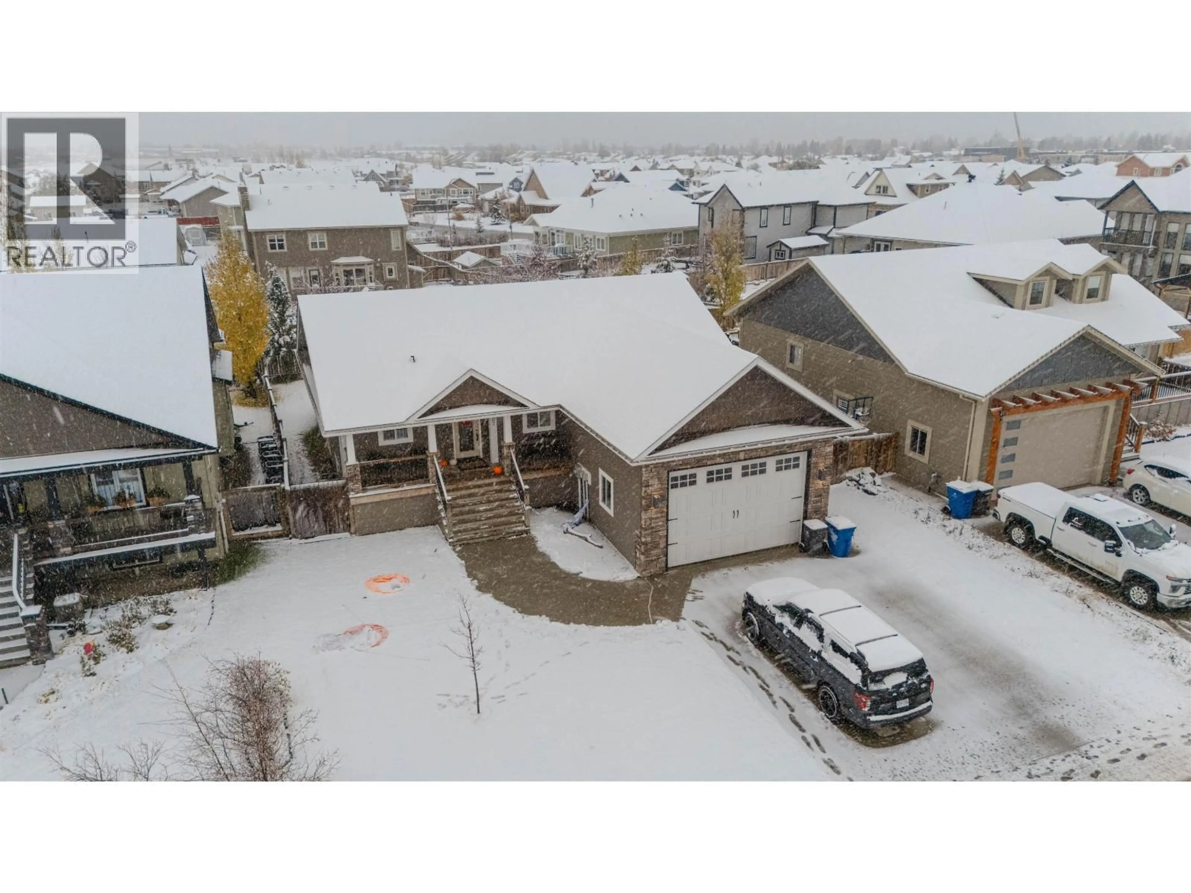 A pic from outside/outdoor area/front of a property/back of a property/a pic from drone, unknown for 8707 112 AVENUE, Fort St. John British Columbia V1J0H9