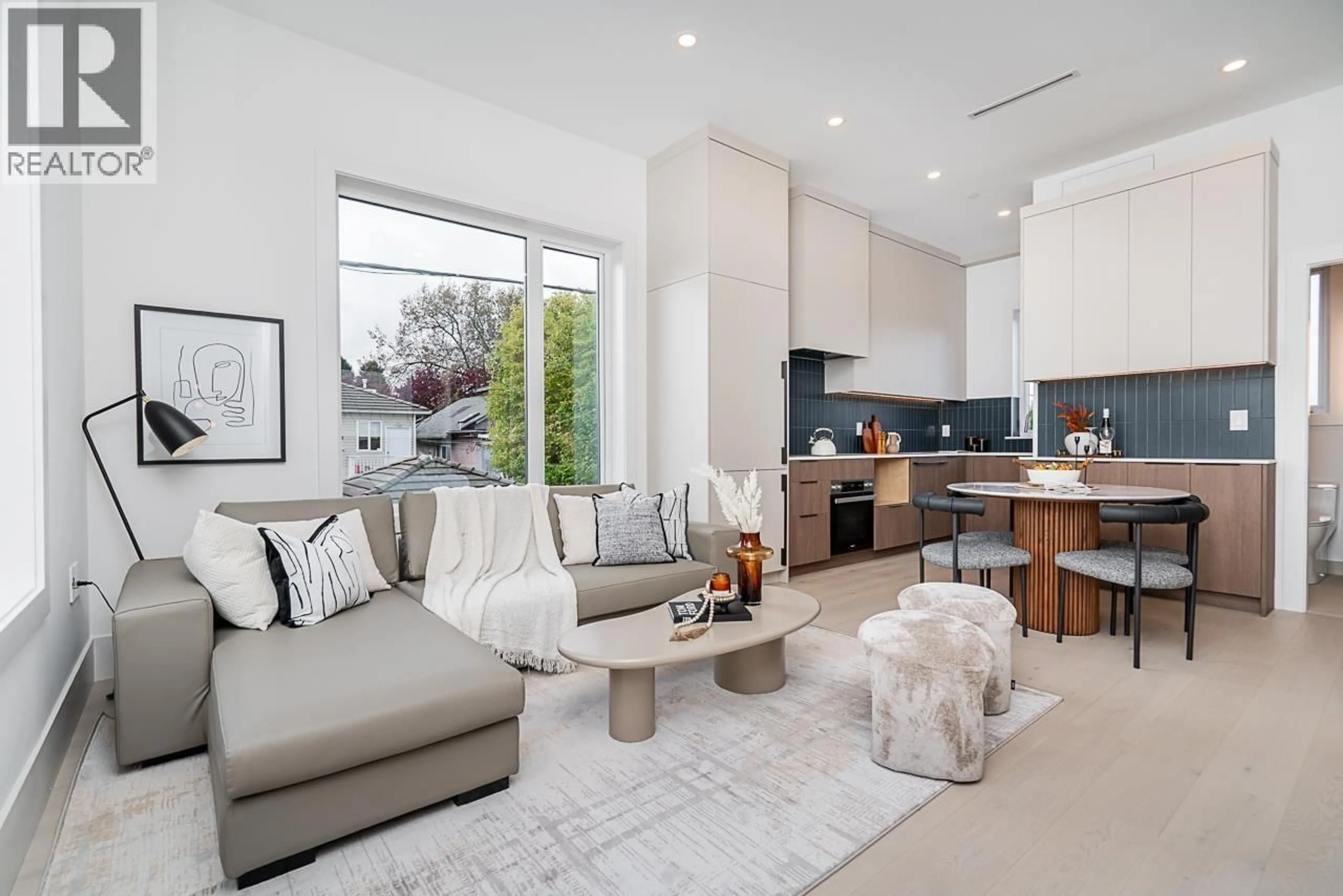 Living room with furniture, unknown for 2462 ADANAC STREET, Vancouver British Columbia V5K2M4