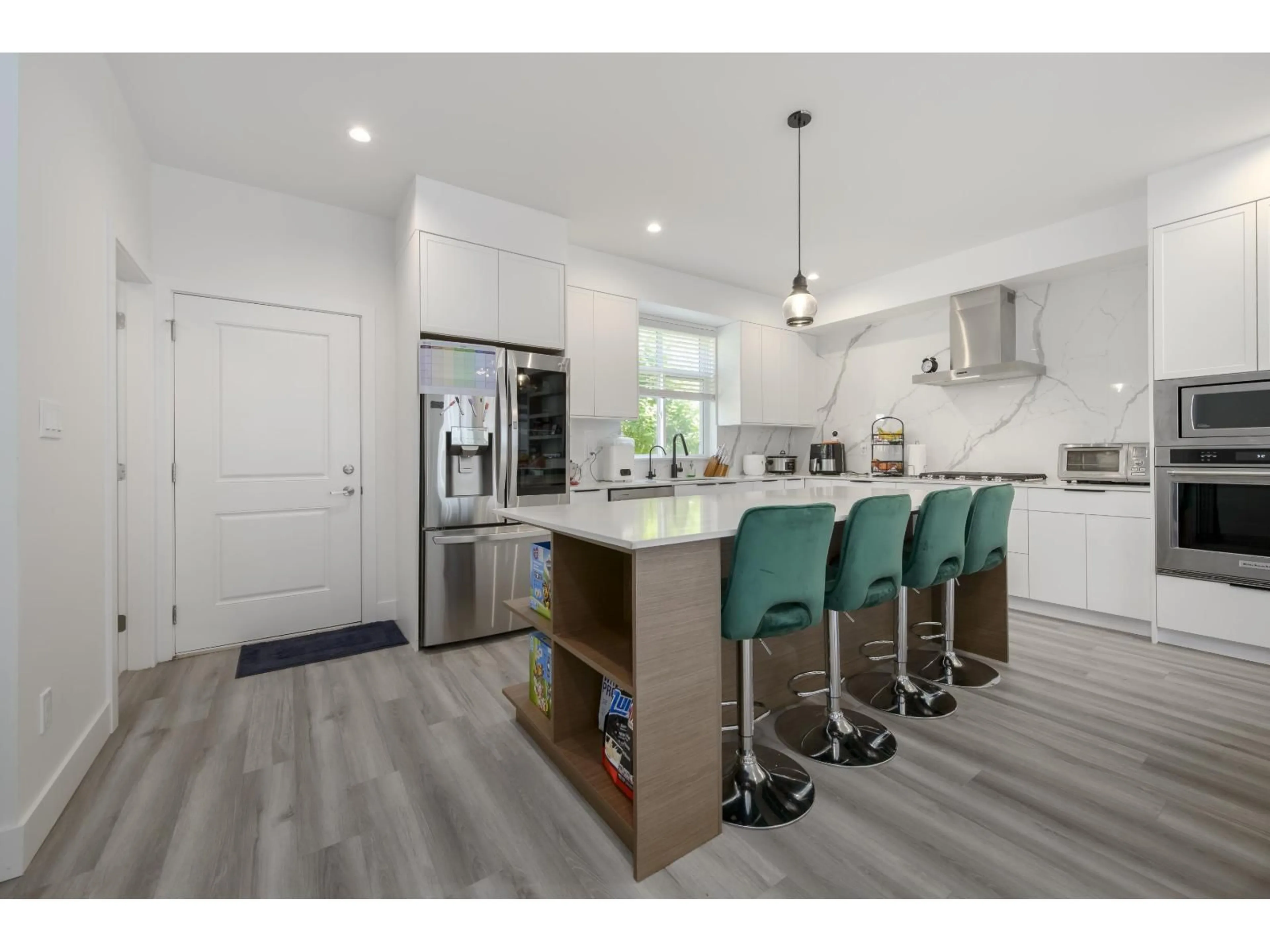 Open concept kitchen, unknown for 38 - 10488 124, Surrey British Columbia V3V0E9