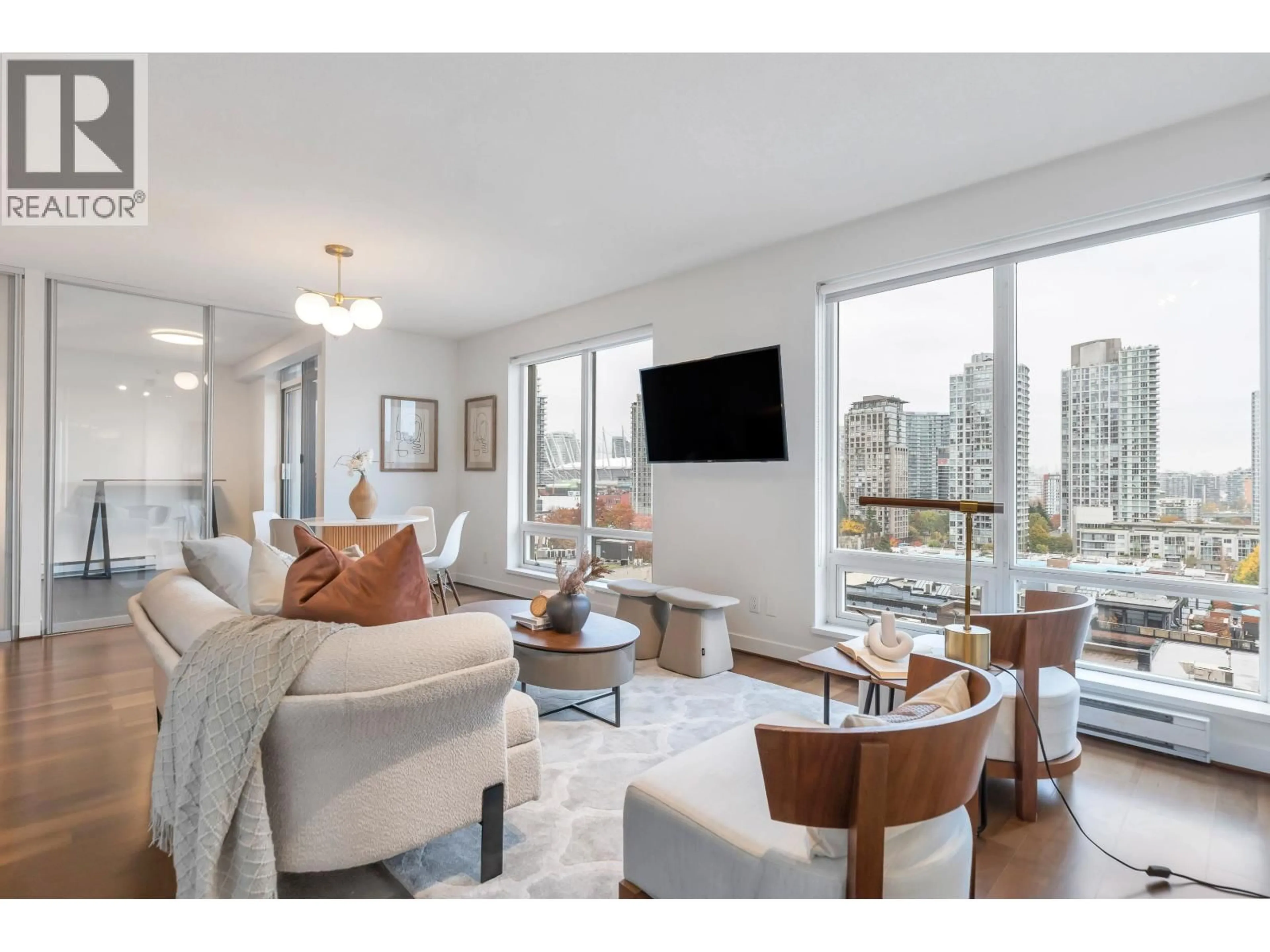 Living room with furniture, unknown for 1003 - 1055 HOMER STREET, Vancouver British Columbia V6B1G3