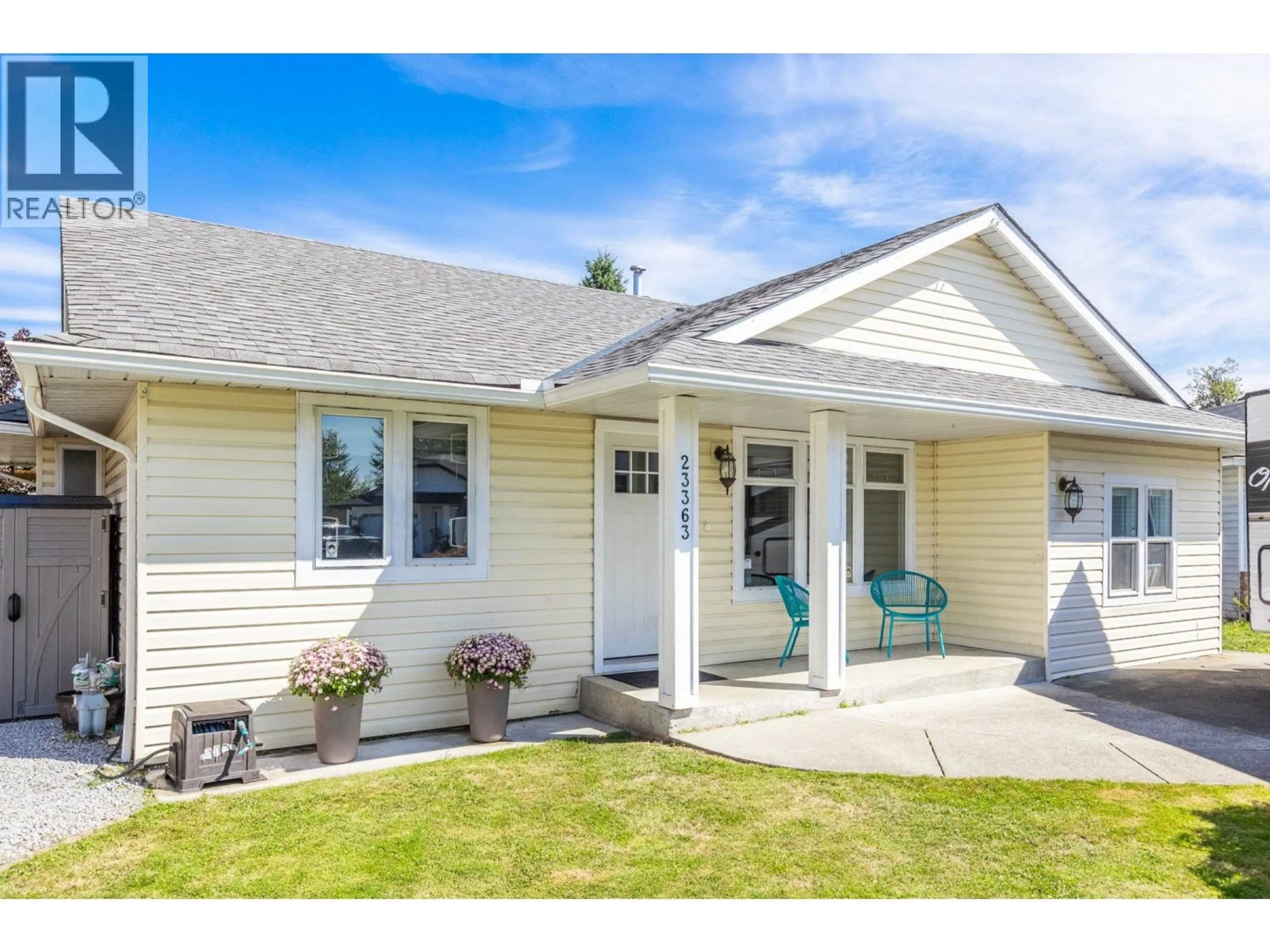 Home with vinyl exterior material, street for 23363 117B AVENUE, Maple Ridge British Columbia V2X0B9