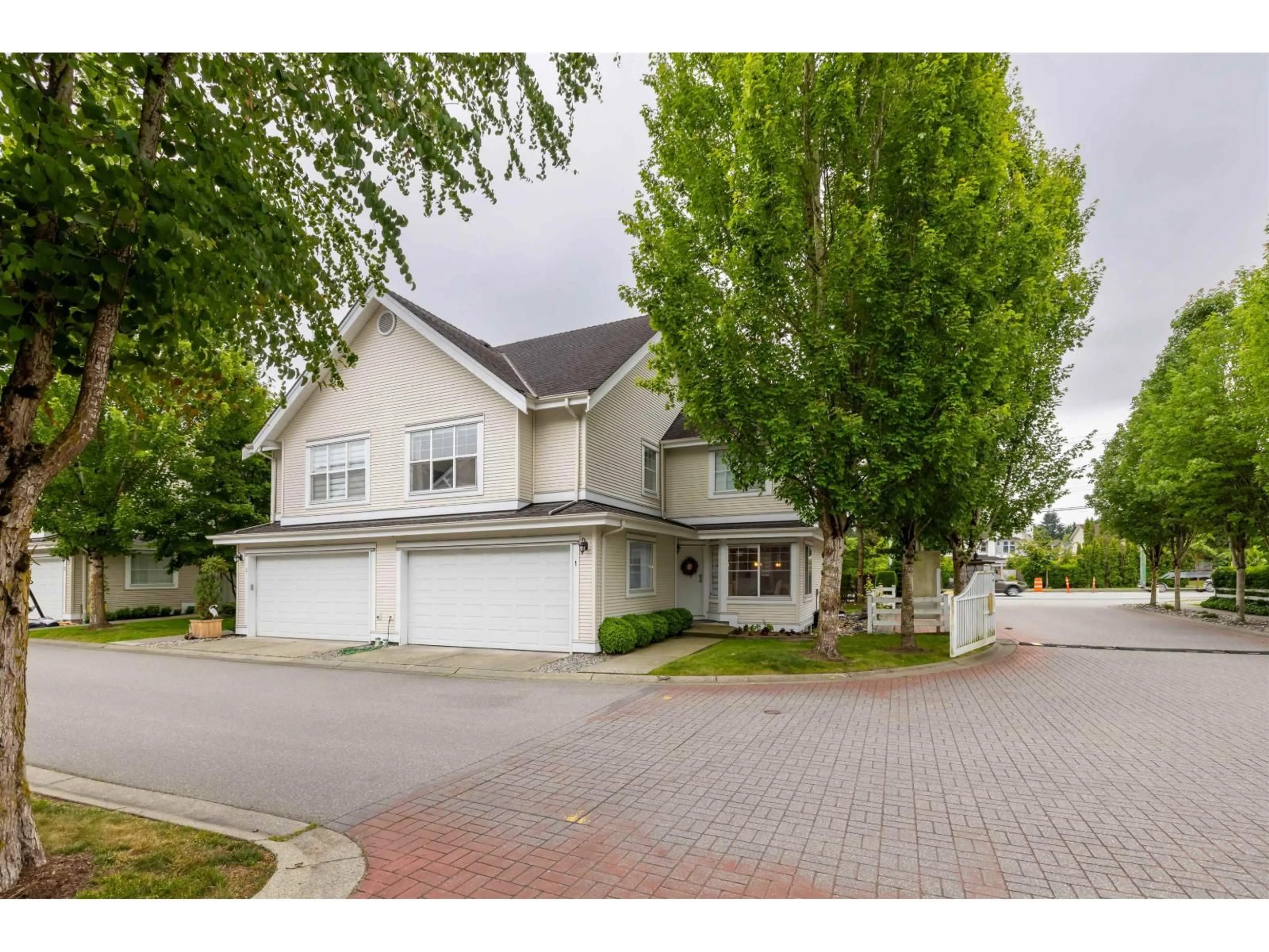 Unknown for 1 - 17097 64, Surrey British Columbia V3S1Y5