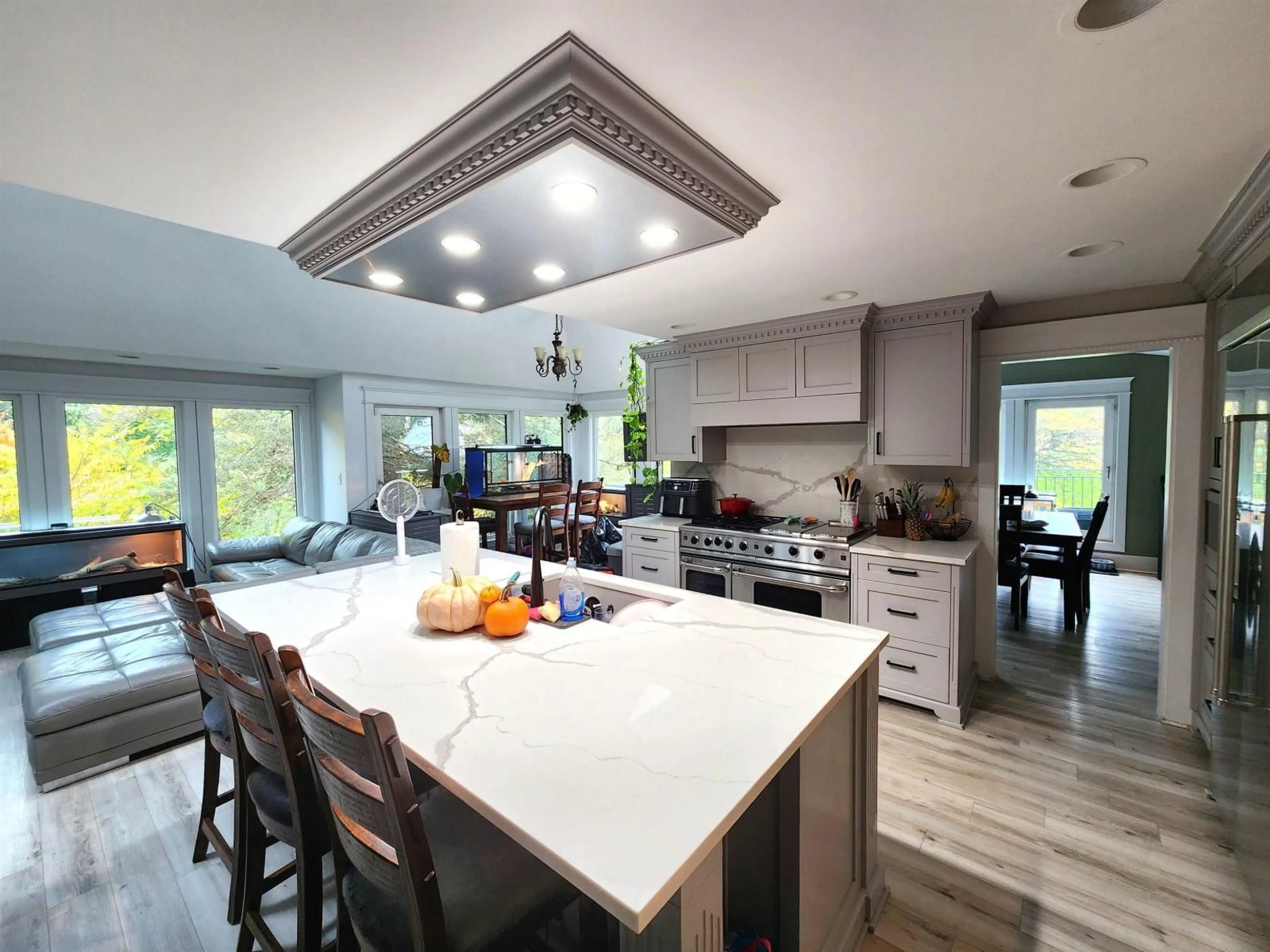 Open concept kitchen, ceramic/tile floor for 3130 248, Langley British Columbia V3A1Z1