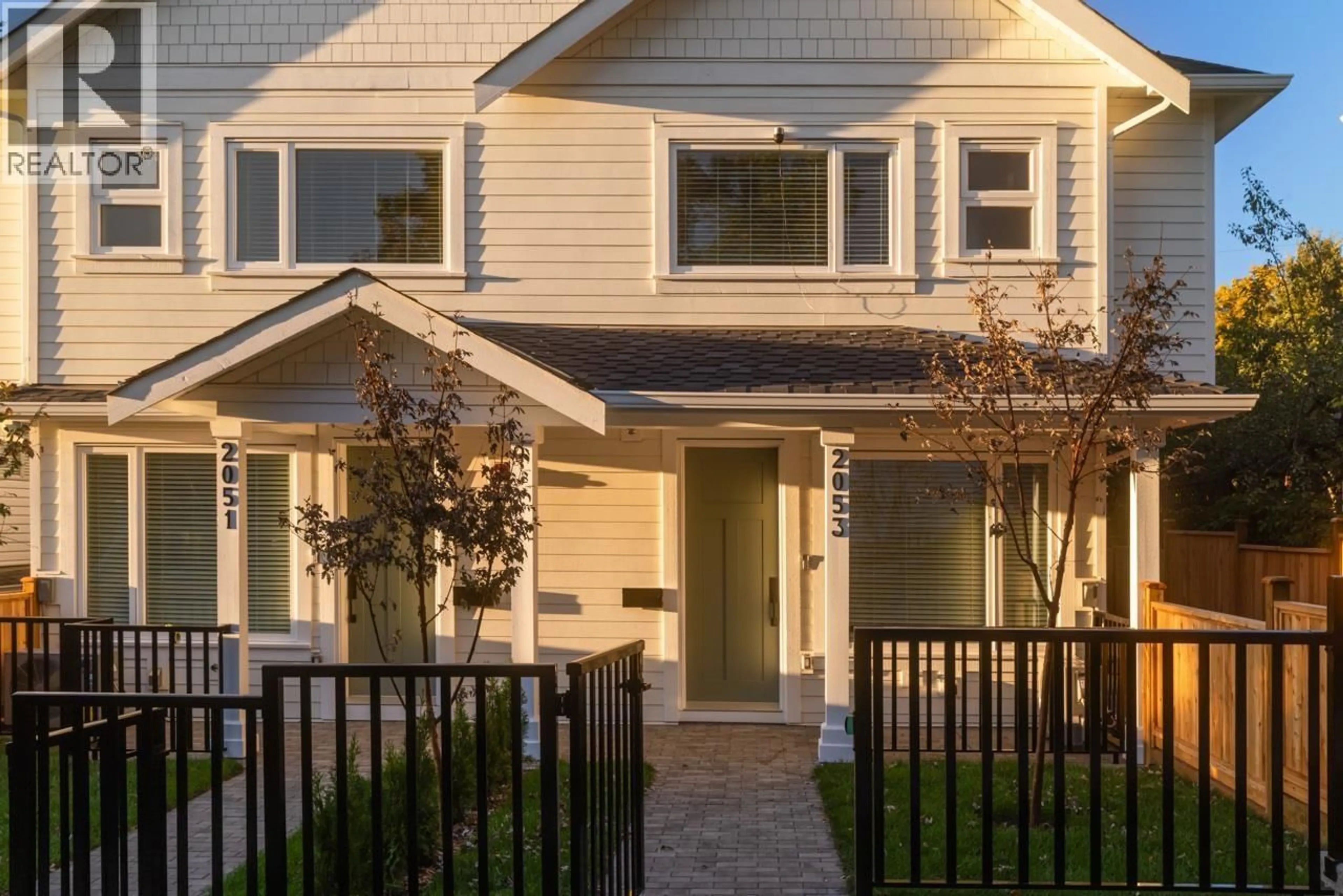 Home with vinyl exterior material, street for 2053 4TH AVENUE, Vancouver British Columbia V5N1K5