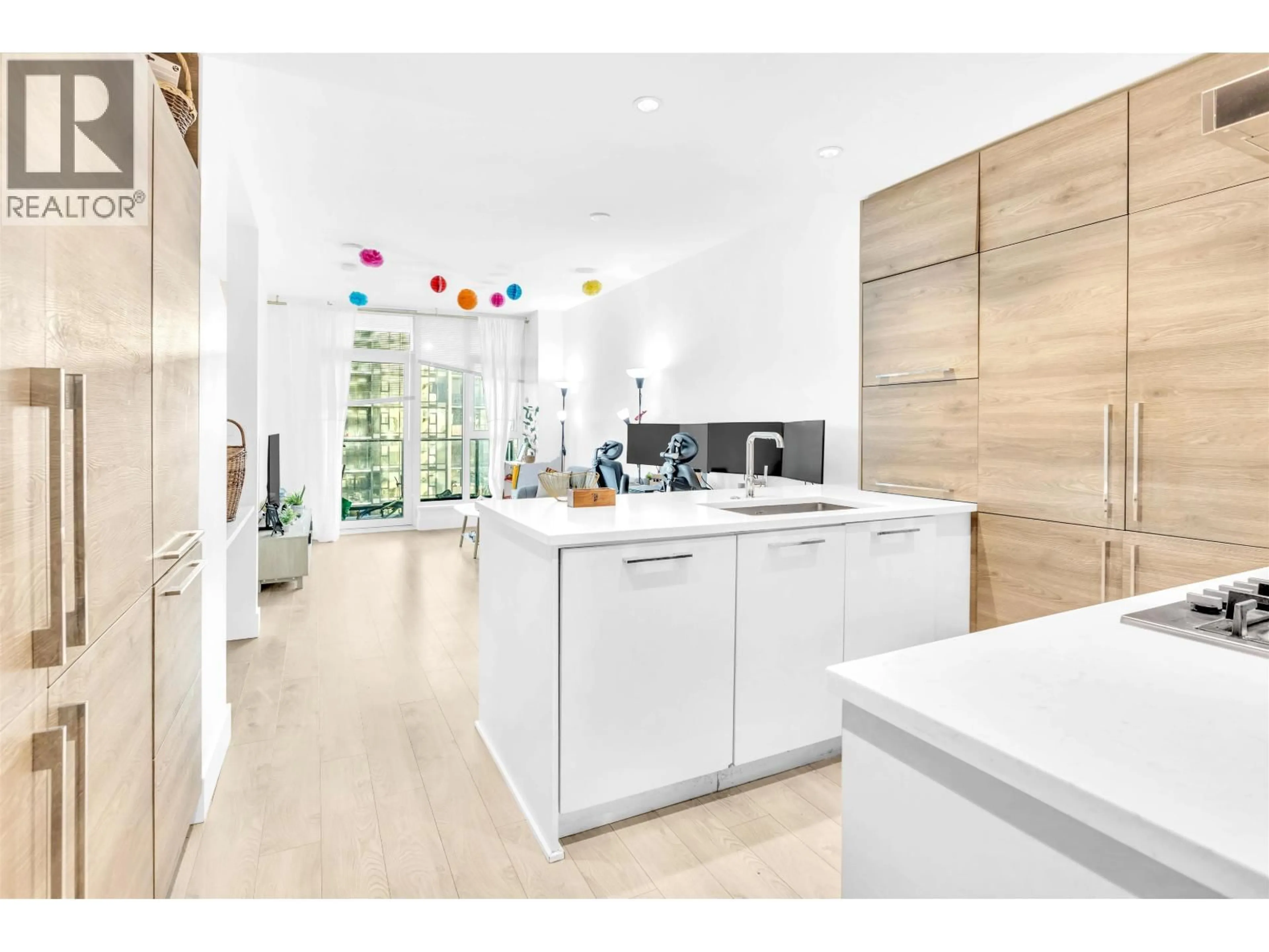 Contemporary kitchen, unknown for 1411 - 7303 NOBLE LANE, Burnaby British Columbia V3N0H2