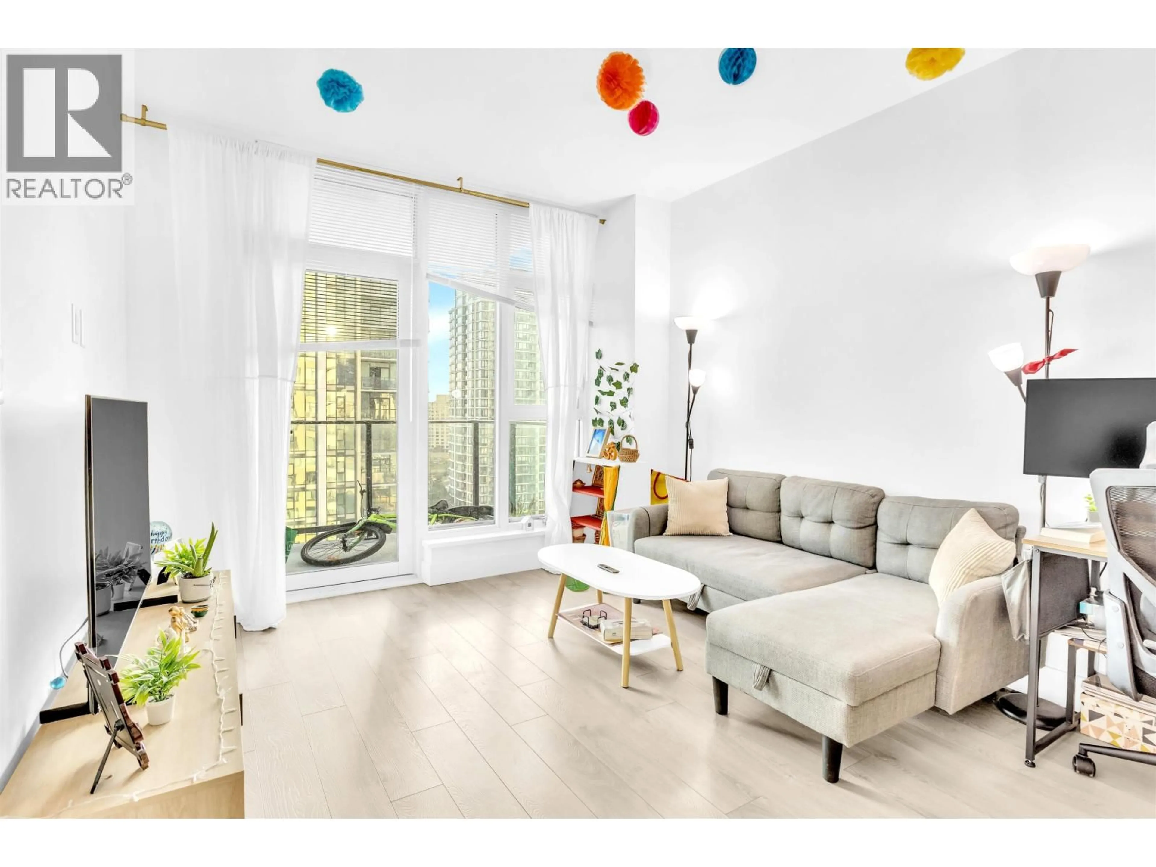 Living room with furniture, unknown for 1411 - 7303 NOBLE LANE, Burnaby British Columbia V3N0H2