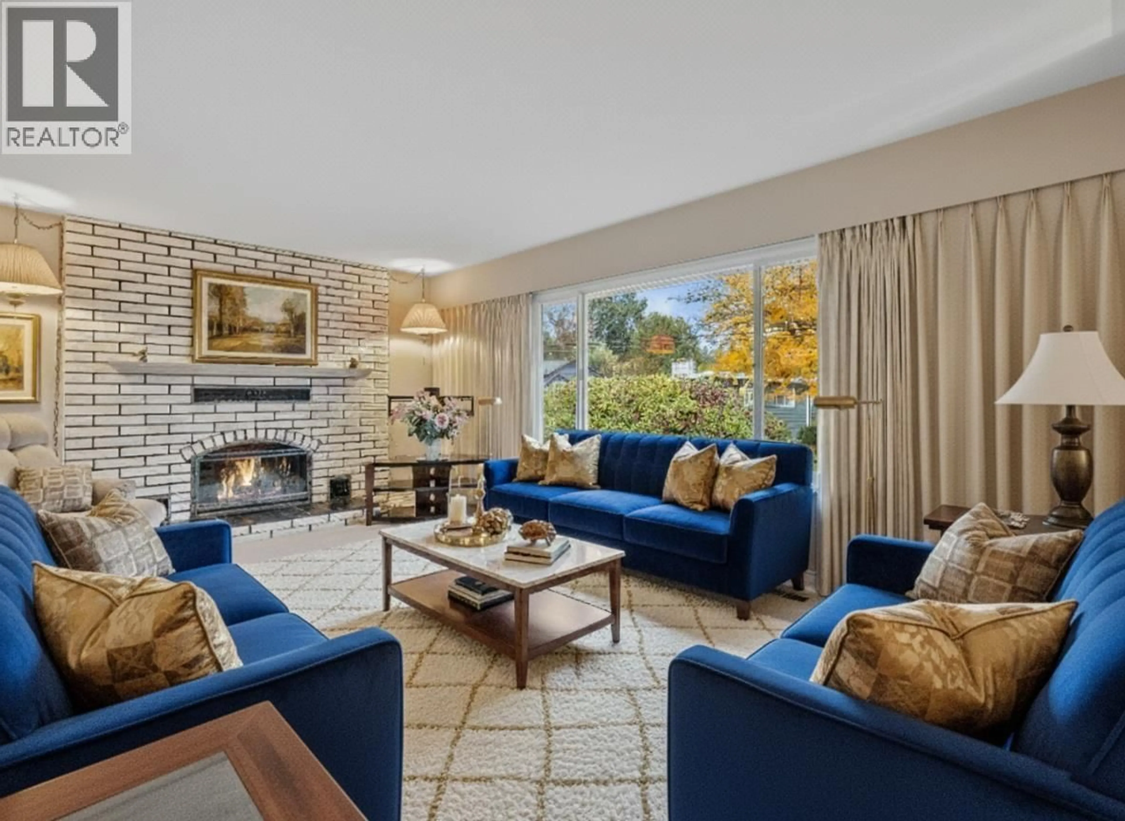 Living room with furniture, unknown for 1940 ROUTLEY AVENUE, Port Coquitlam British Columbia V3C1A7