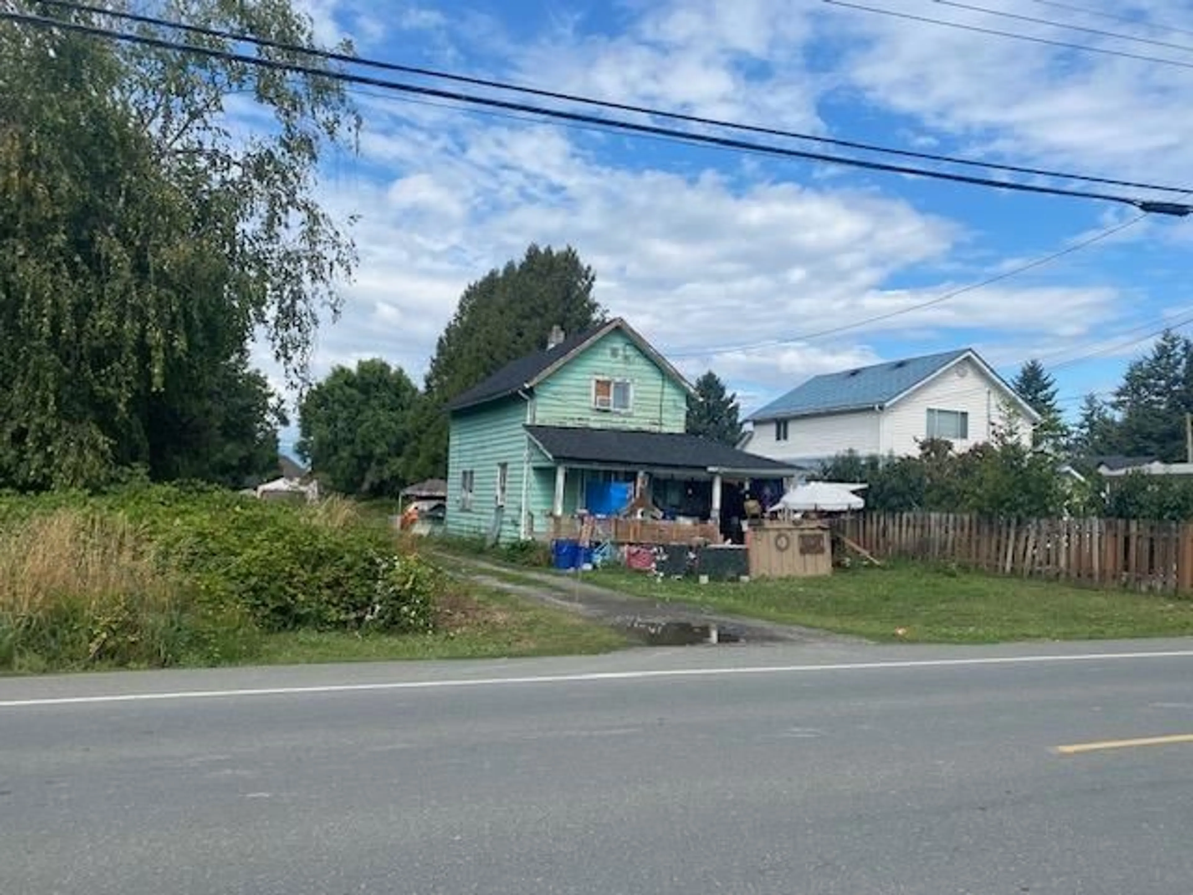 A pic from outside/outdoor area/front of a property/back of a property/a pic from drone, unknown for 46021 KNIGHT ROAD, Chilliwack British Columbia V2R1B7