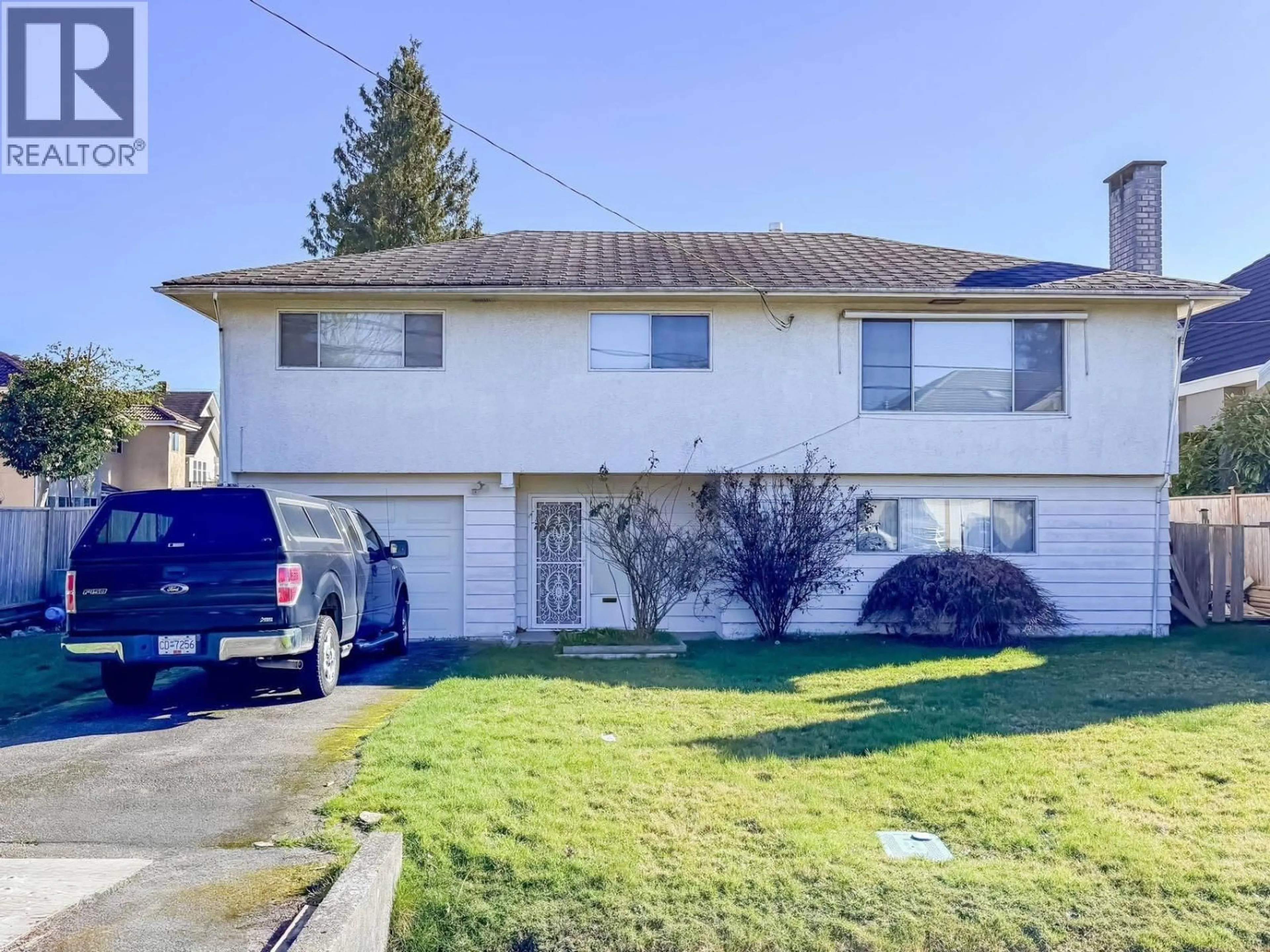 Home with vinyl exterior material, street for 8520 CANTLEY ROAD, Richmond British Columbia V7C3R9