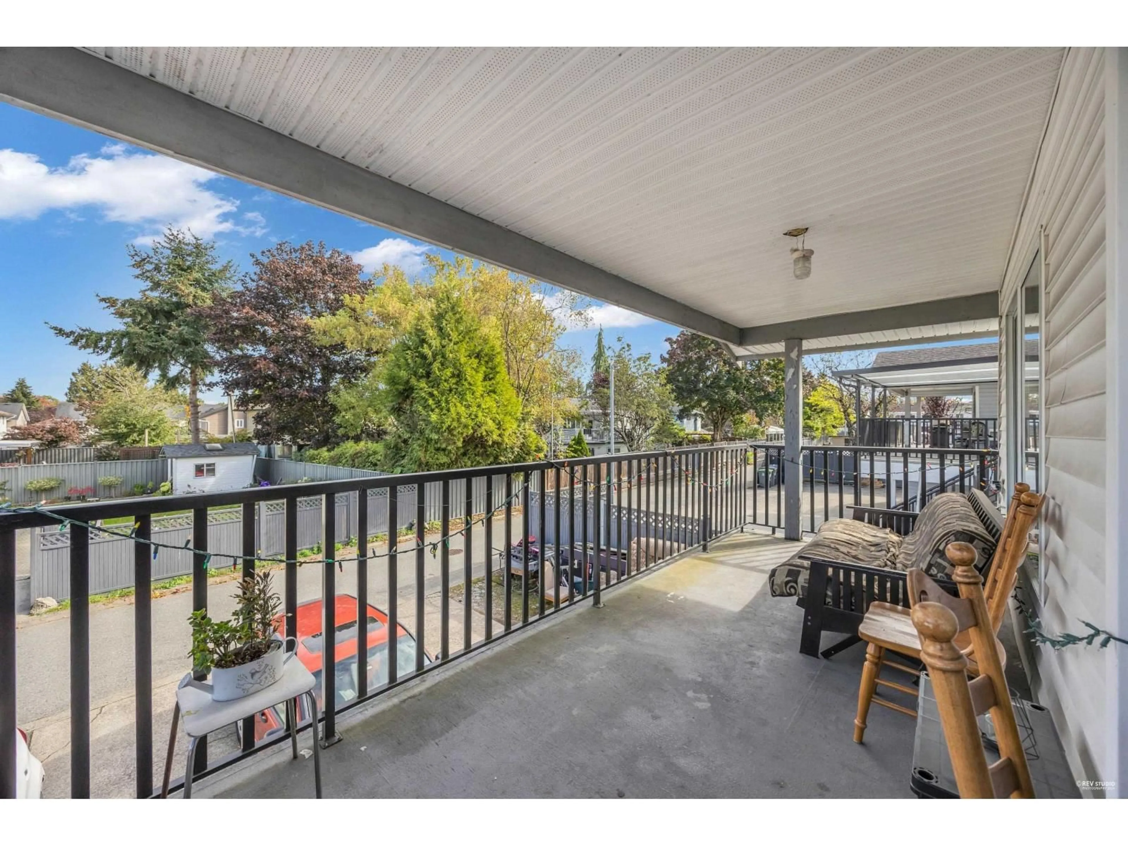 Patio, unknown for 6470 128, Surrey British Columbia V3W4C6