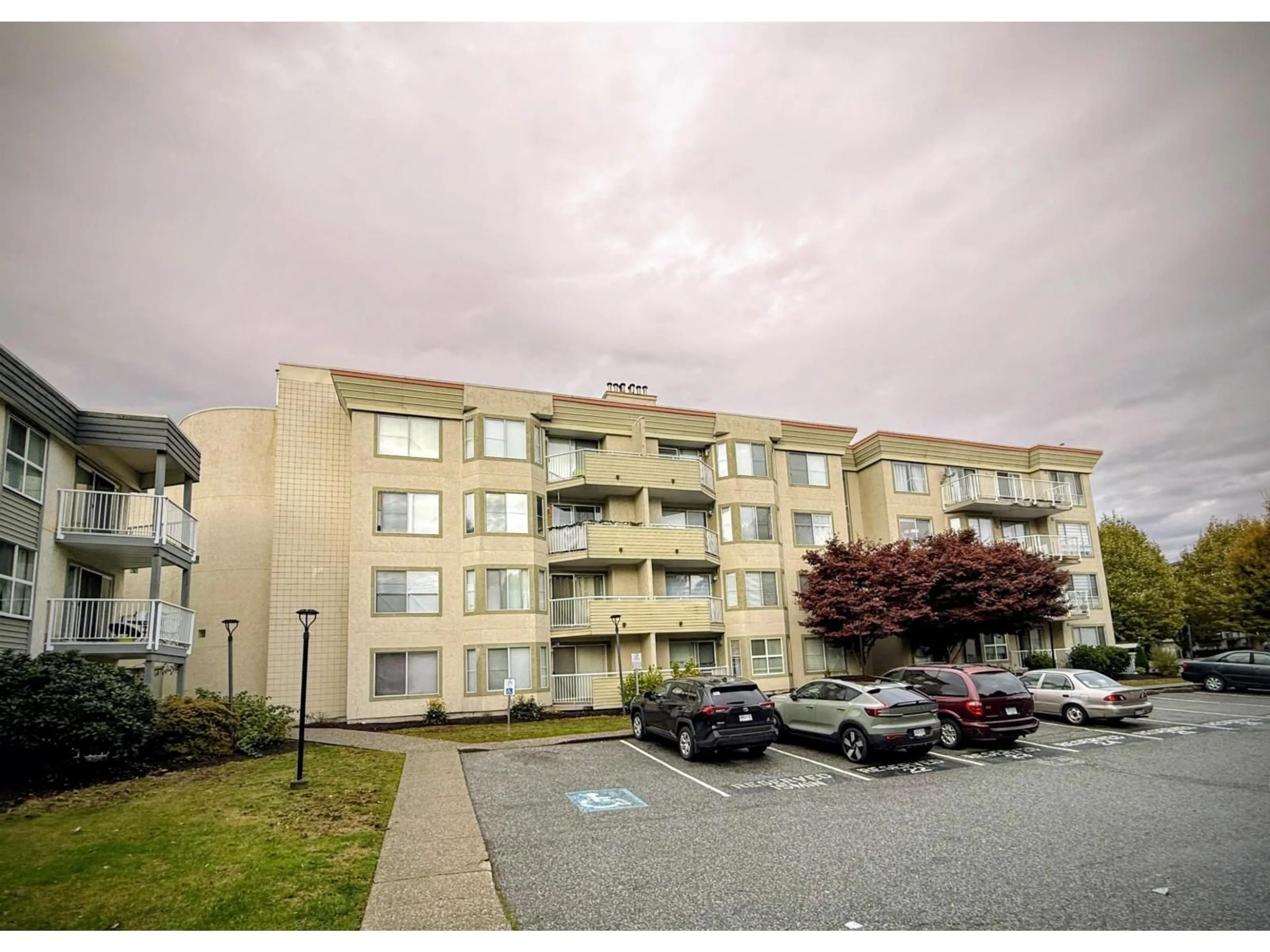 Unknown for 433 - 32830 GEORGE FERGUSON, Abbotsford British Columbia V2S7K1