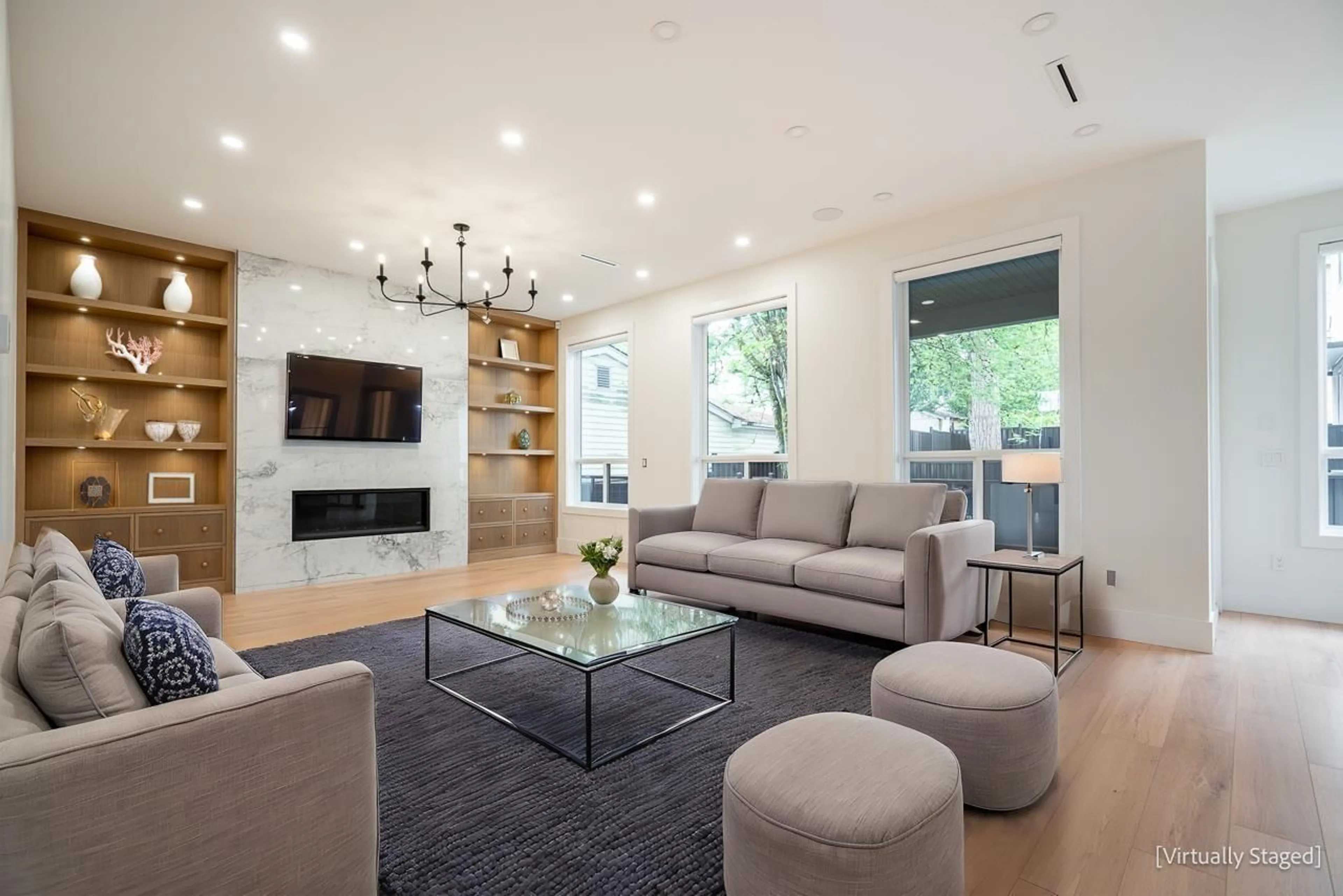 Living room with furniture, unknown for 13866 115, Surrey British Columbia V3R2P3