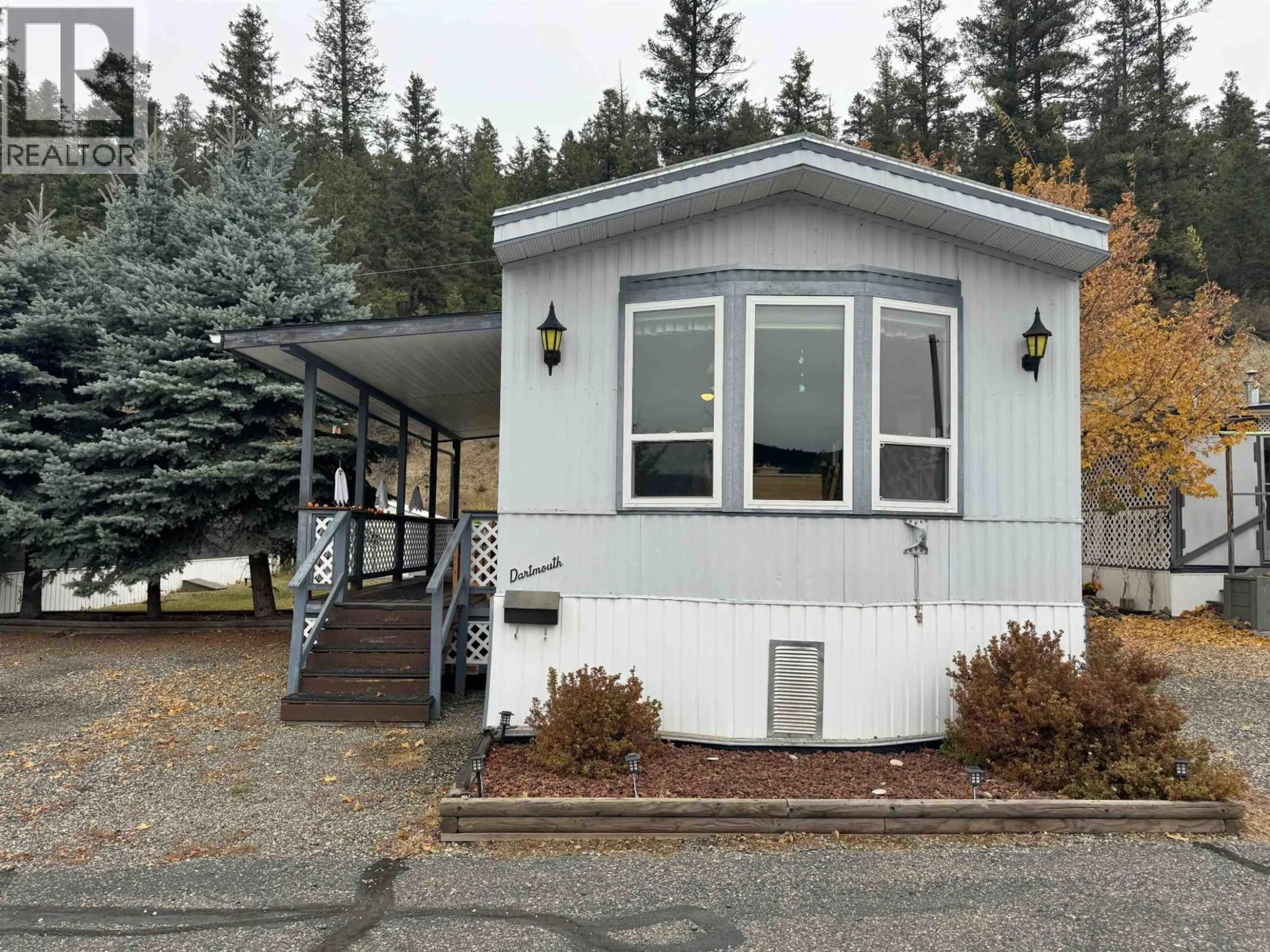 Home with vinyl exterior material, mountain view for 54 - 1700 BROADWAY AVENUE, Williams Lake British Columbia V2G2W5