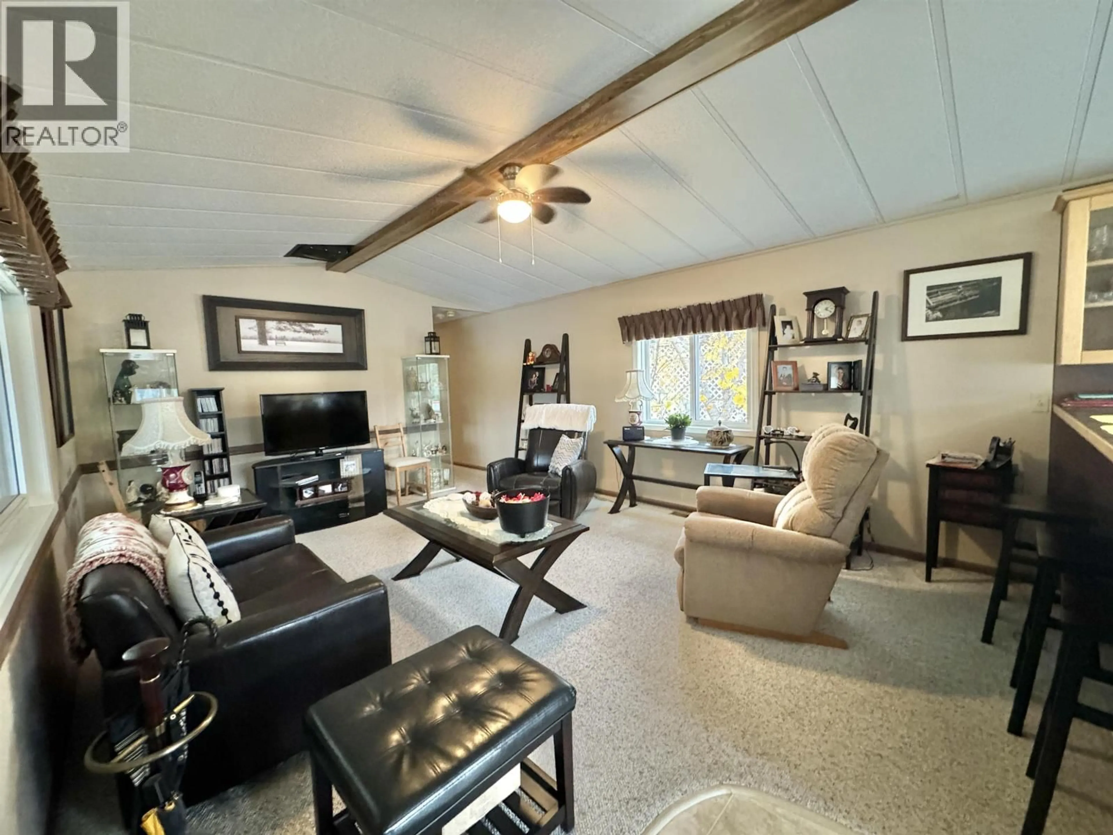 Living room with furniture, unknown for 54 - 1700 BROADWAY AVENUE, Williams Lake British Columbia V2G2W5