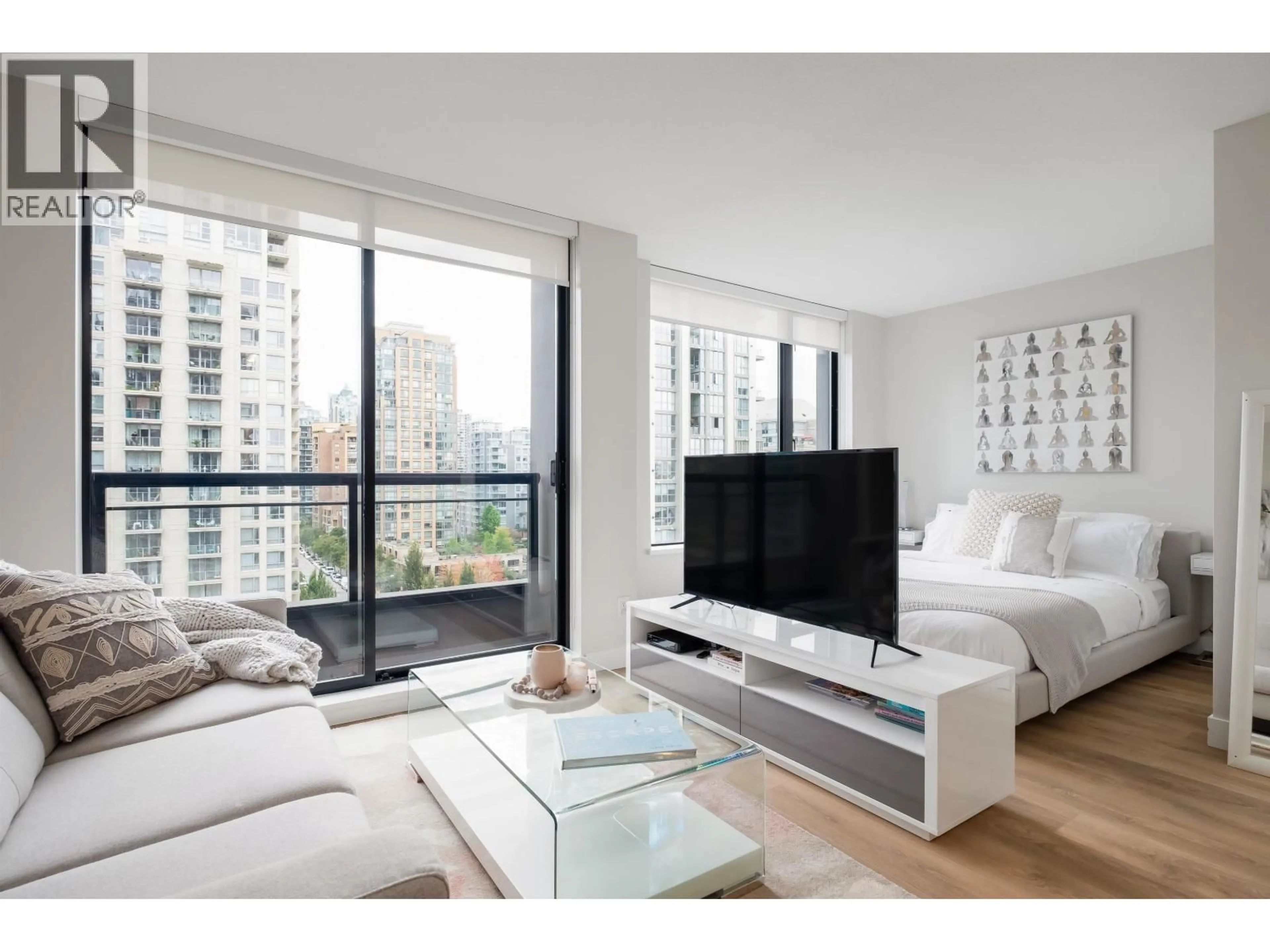 Living room with furniture, wood/laminate floor for 1103 - 1295 RICHARDS STREET, Vancouver British Columbia V6B1B7