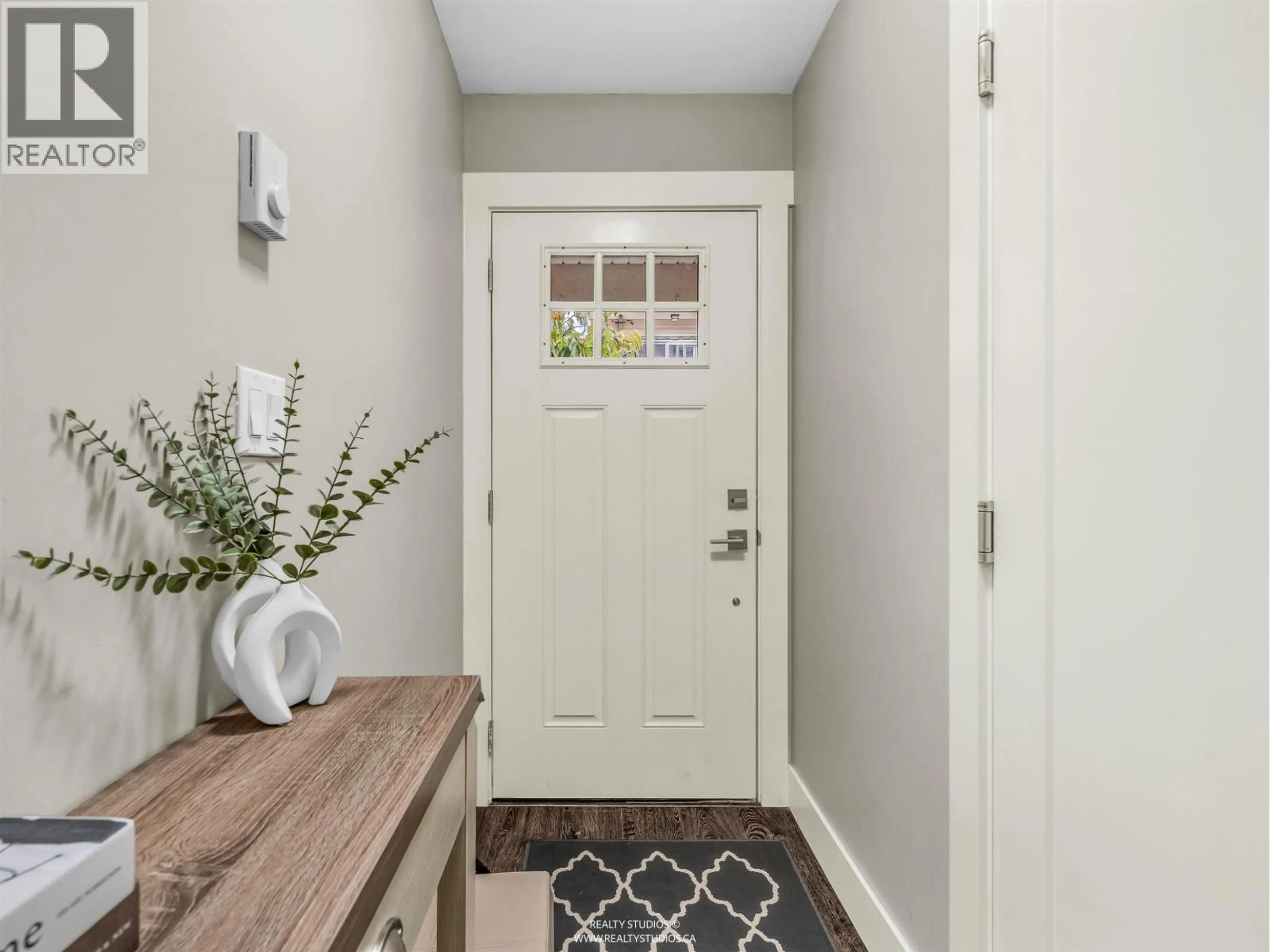 Indoor entryway for 113 - 10151 240 STREET, Maple Ridge British Columbia V2W0G9