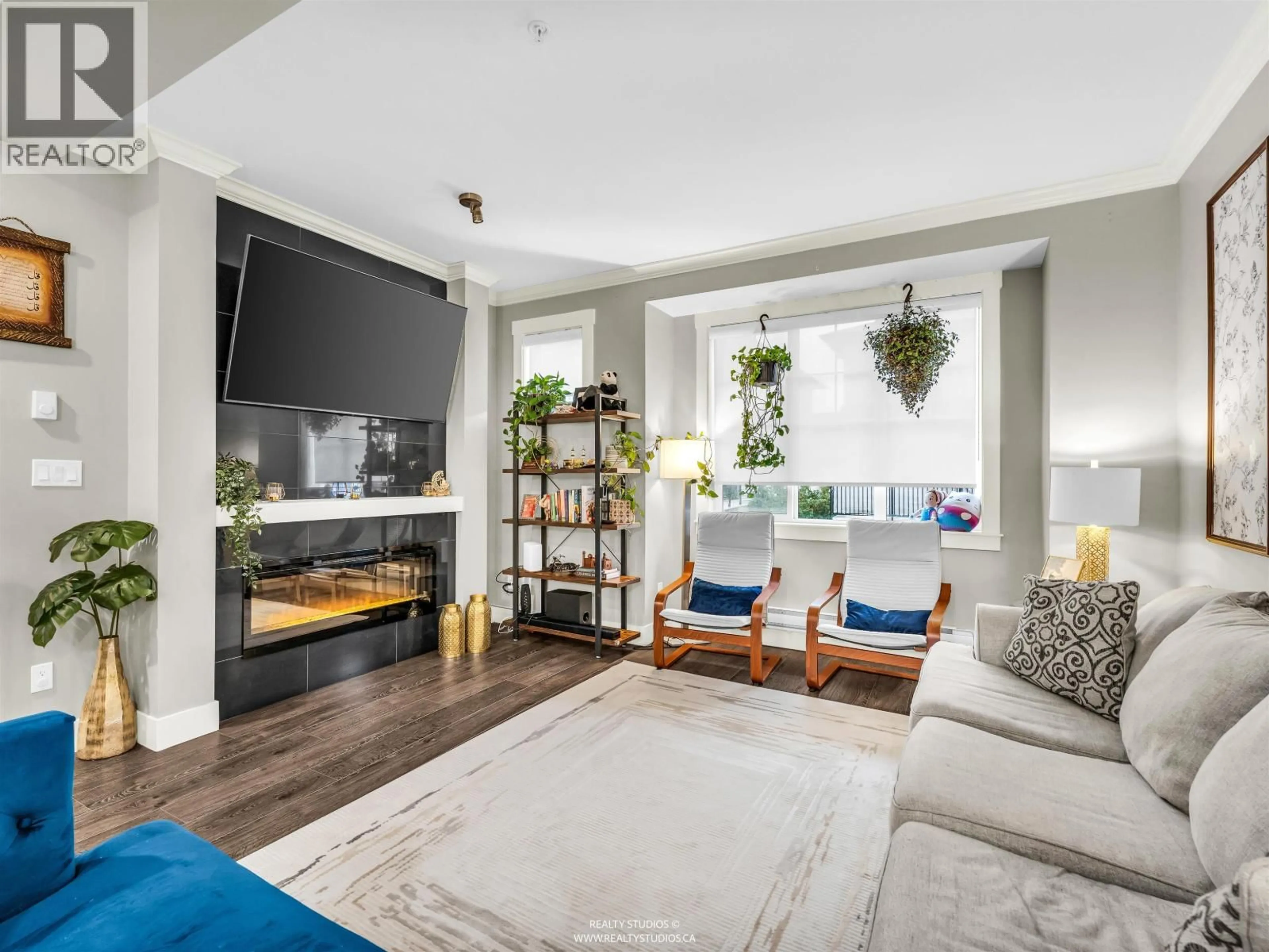 Living room with furniture, unknown for 113 - 10151 240 STREET, Maple Ridge British Columbia V2W0G9