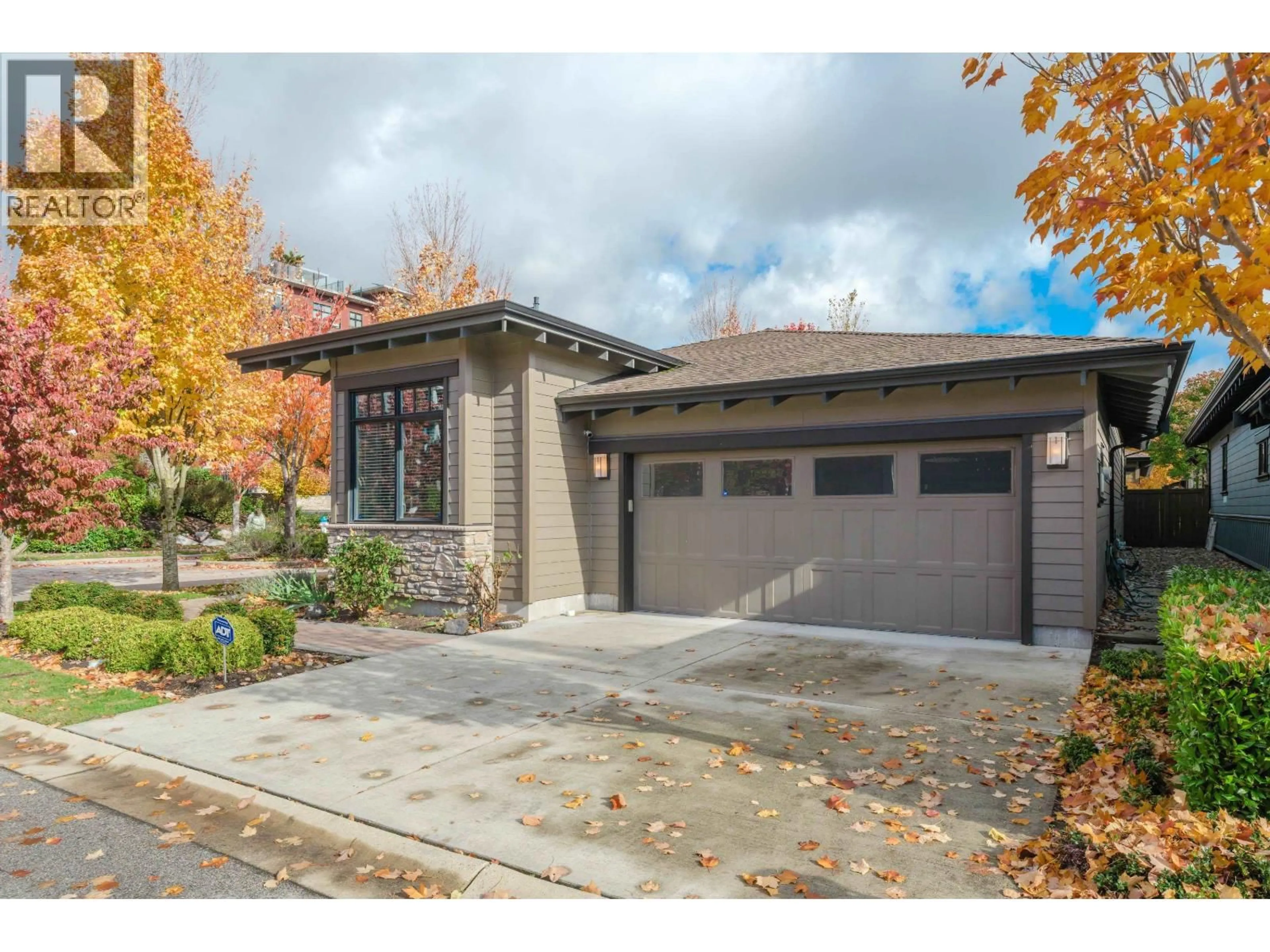 Home with brick exterior material, street for 5036 SPRINGS BOULEVARD, Delta British Columbia V4M0A7