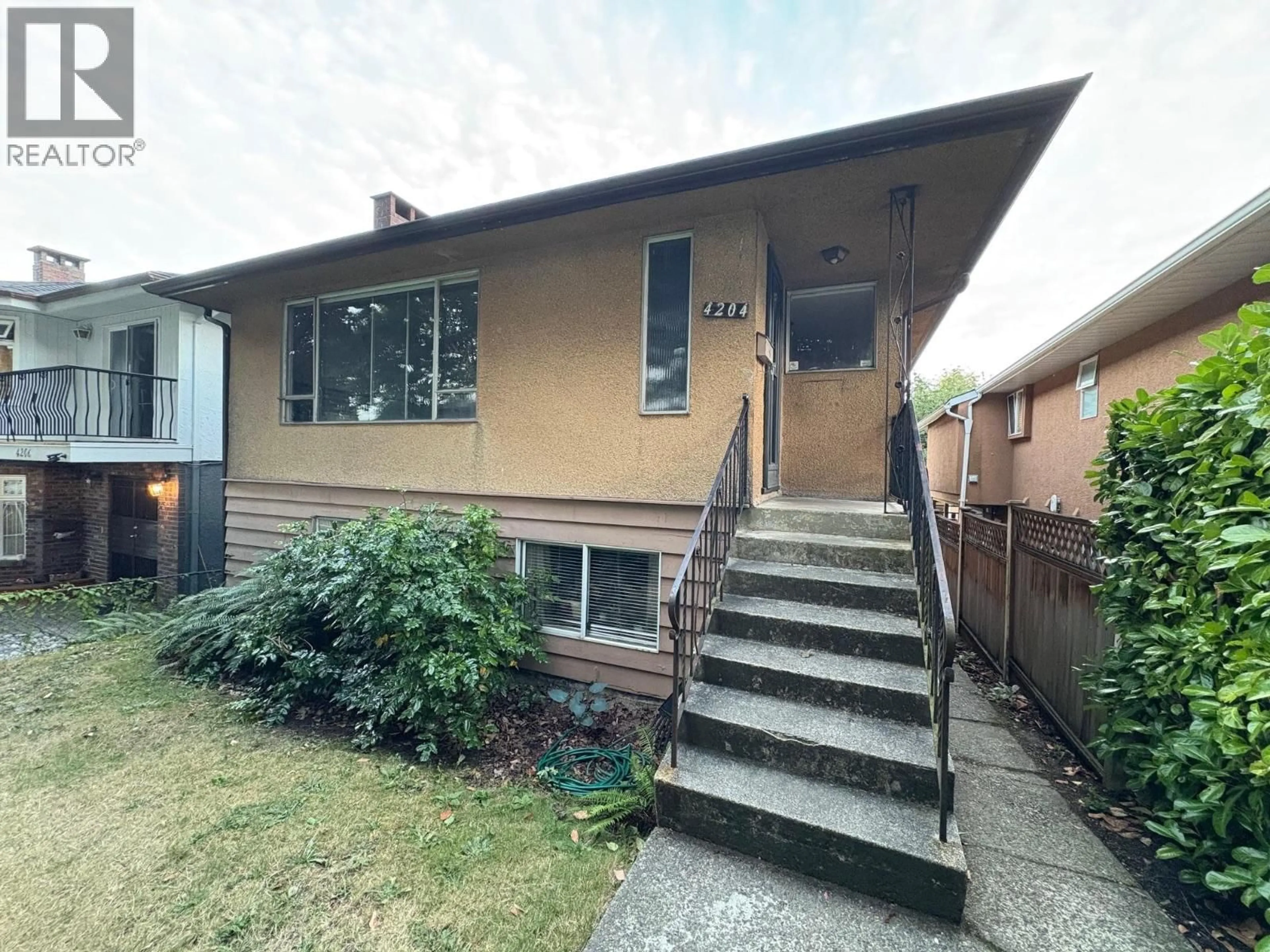 Unknown for 4204 VENABLES STREET, Burnaby British Columbia V5C2Z9