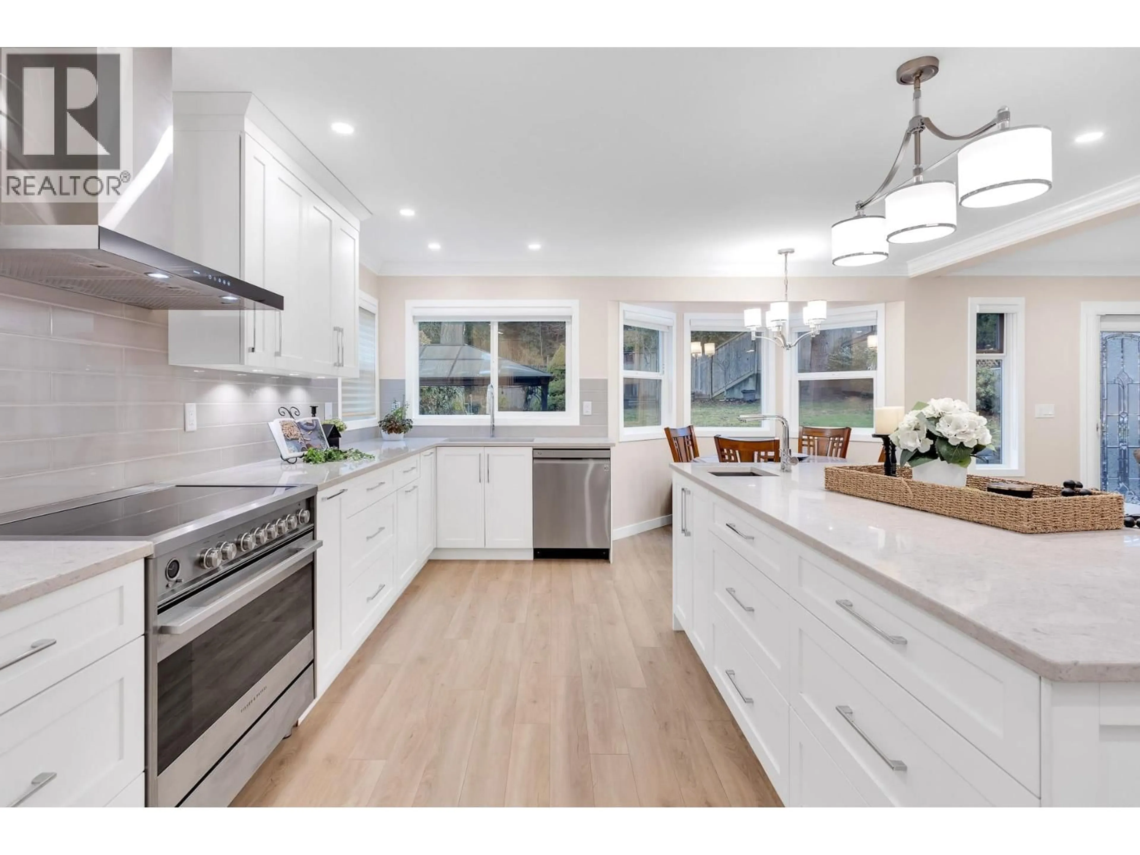 Open concept kitchen, unknown for 2443 LECLAIR DRIVE, Coquitlam British Columbia V3K6G7