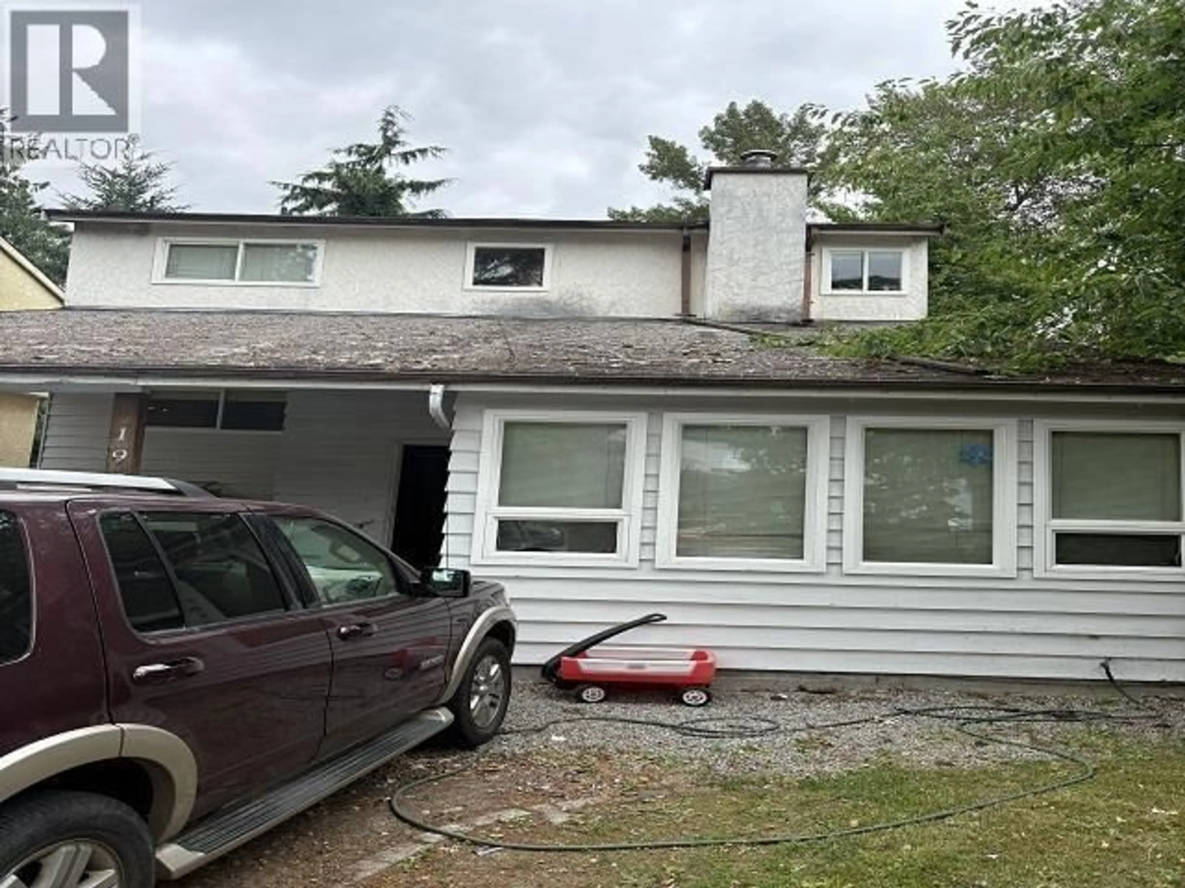 Home with vinyl exterior material, street for 19753 WILDCREST AVENUE, Pitt Meadows British Columbia V3Y1M3