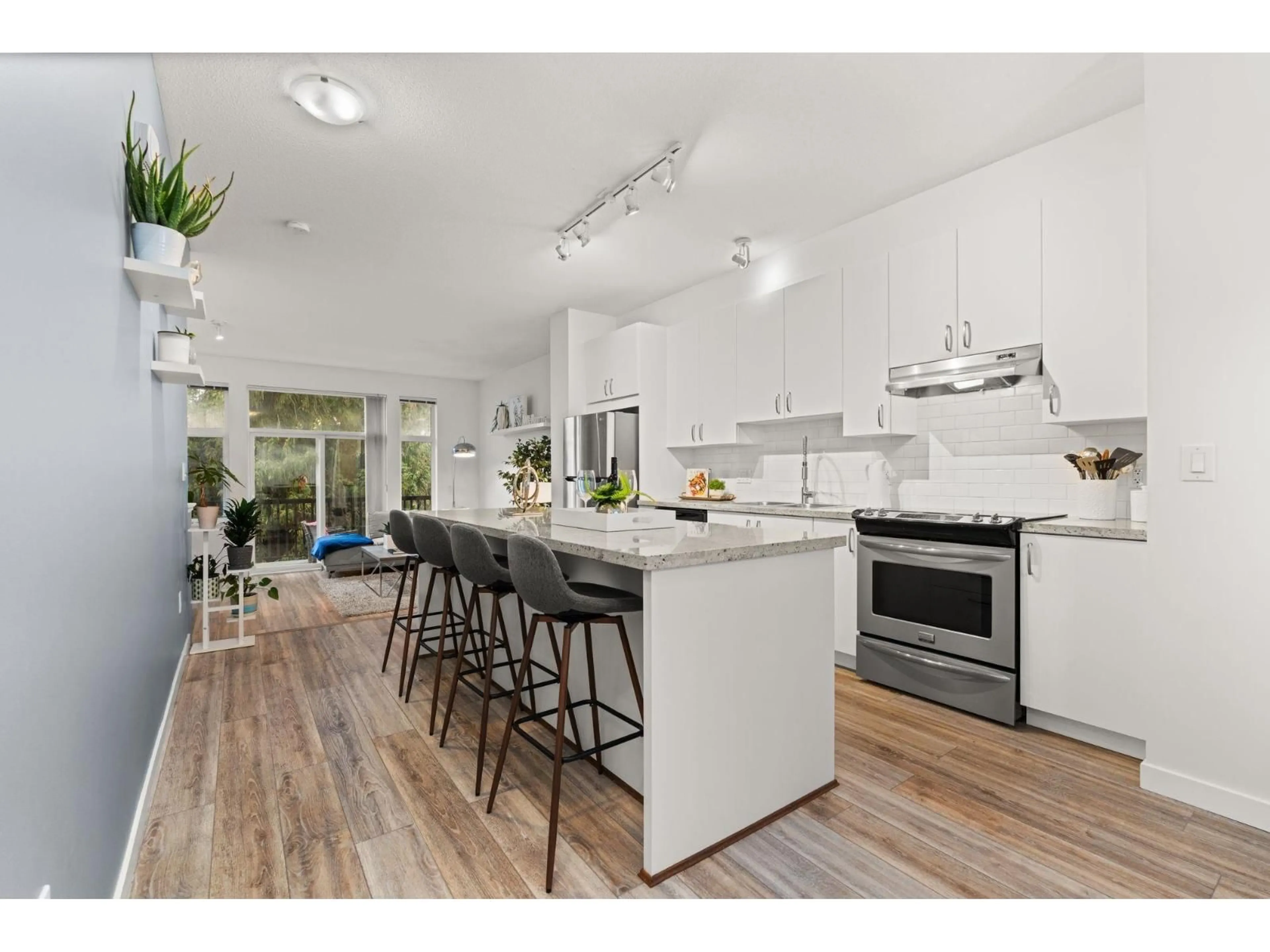 Open concept kitchen, unknown for 14 - 10415 DELSOM, Delta British Columbia V4C0B1