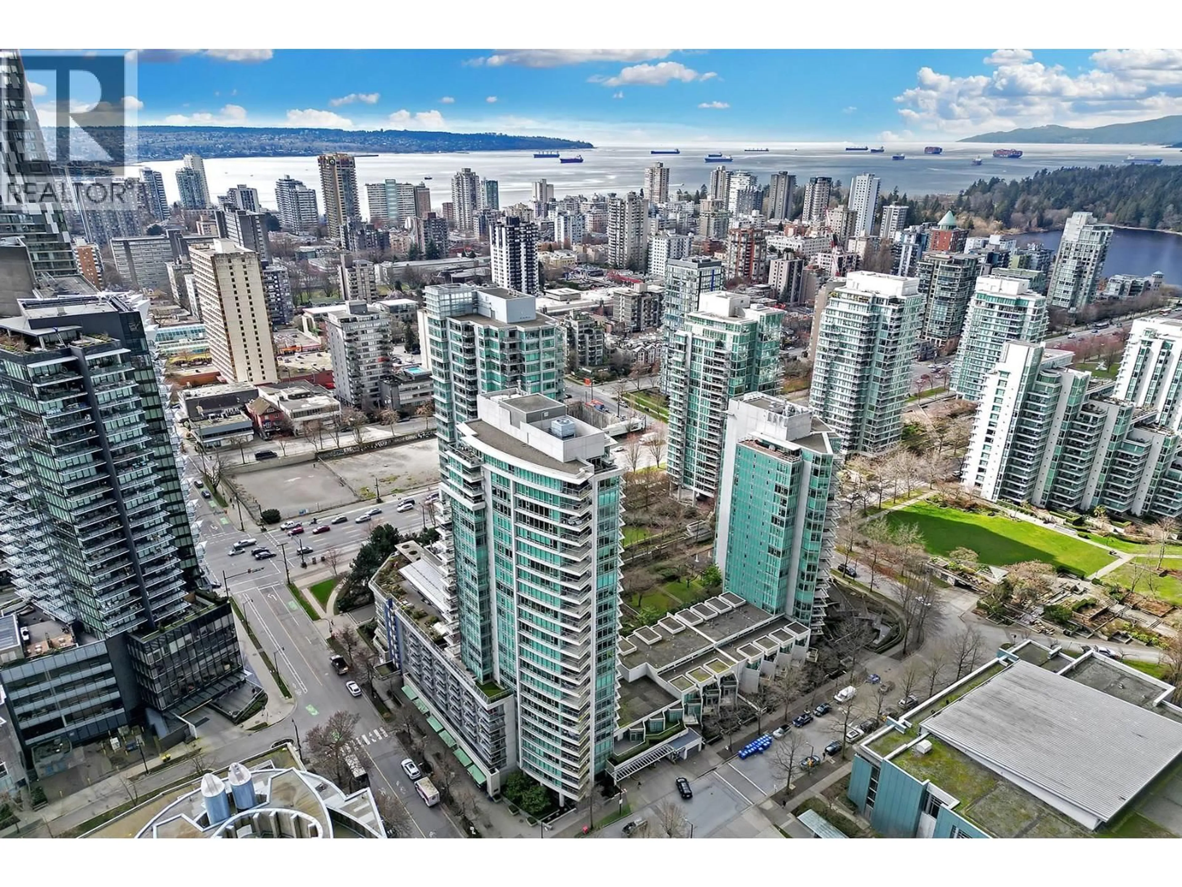 A pic from outside/outdoor area/front of a property/back of a property/a pic from drone, city buildings view from balcony for 1904 - 1616 BAYSHORE DRIVE, Vancouver British Columbia V6G3L1