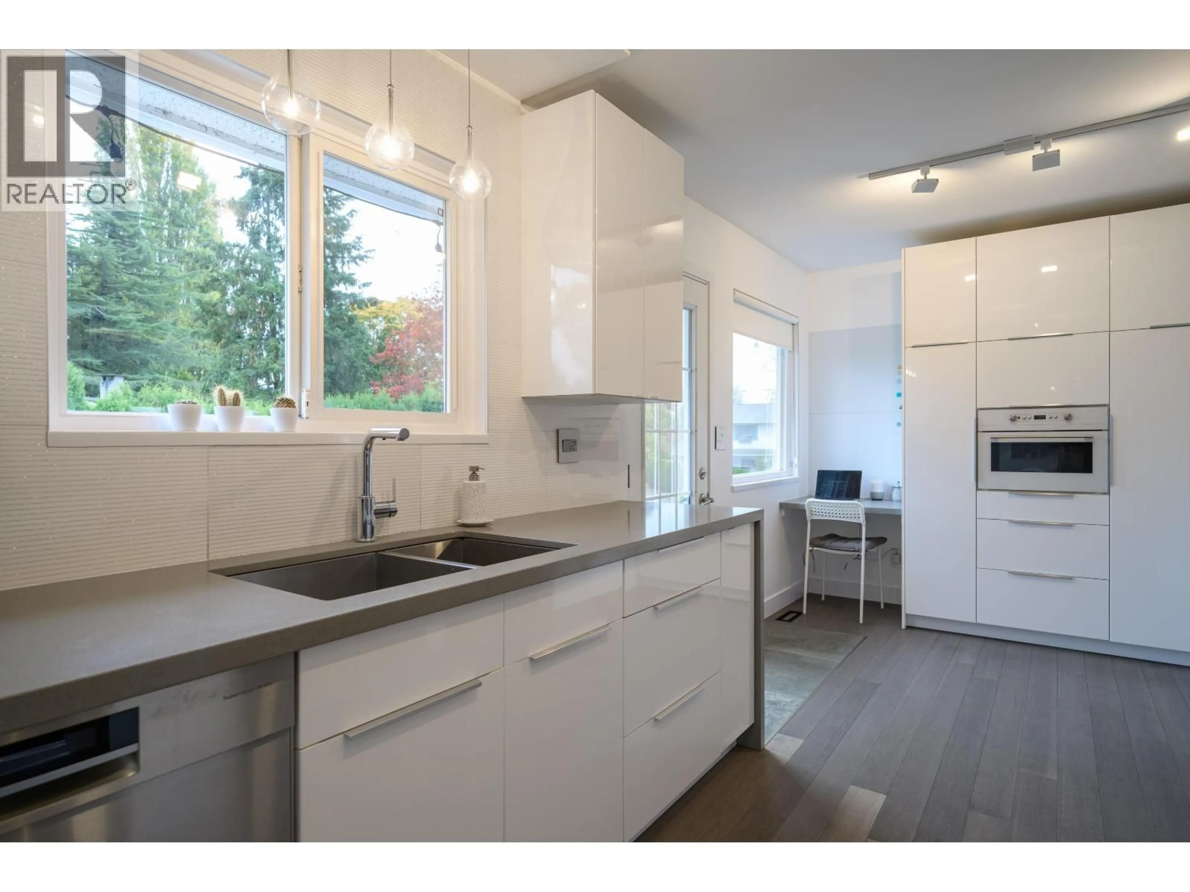 Open concept kitchen, unknown for 4434 52A STREET, Ladner British Columbia V4K2Y4