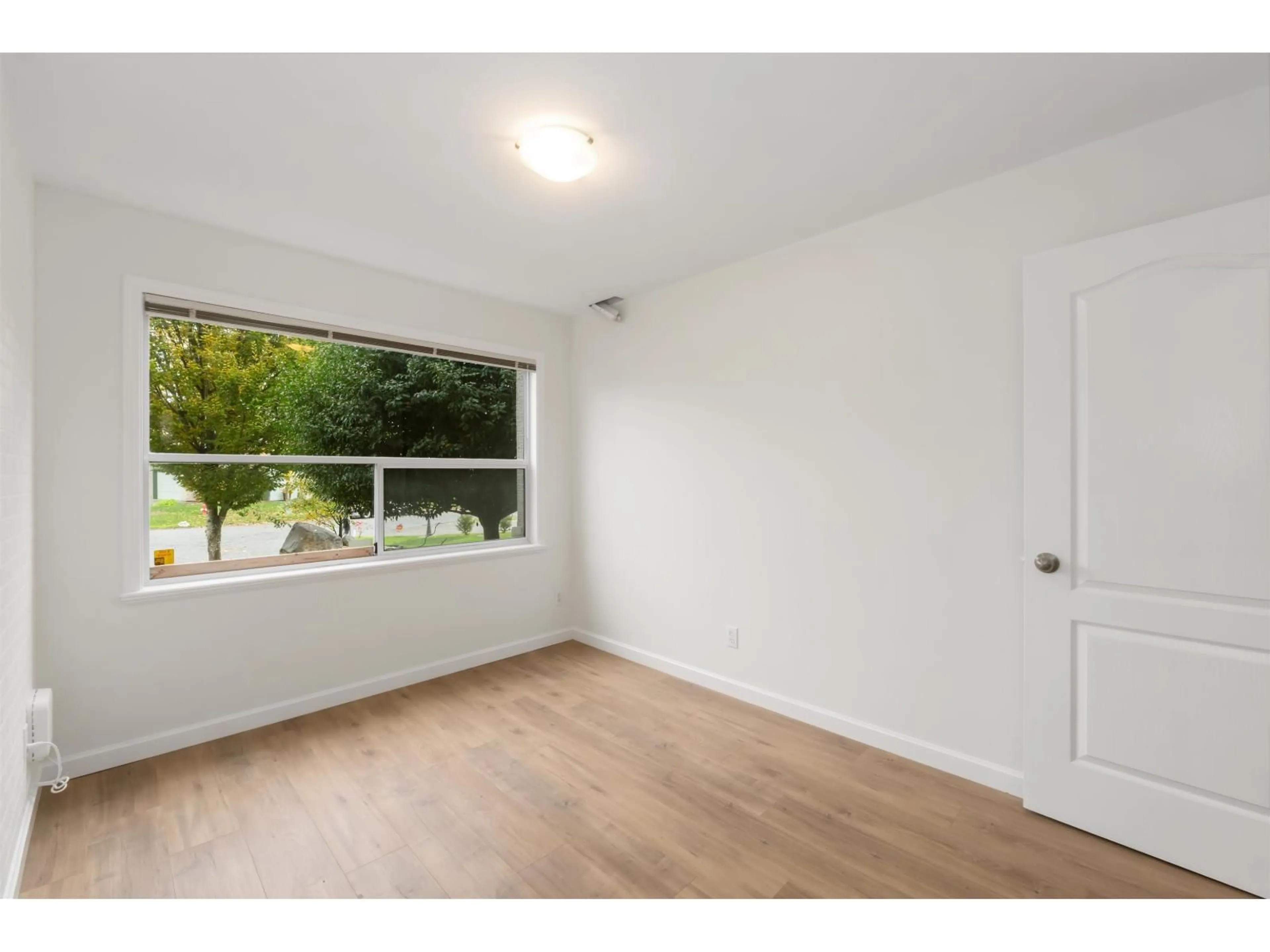 A pic of a room for 16080 108A, Surrey British Columbia V4N1P1
