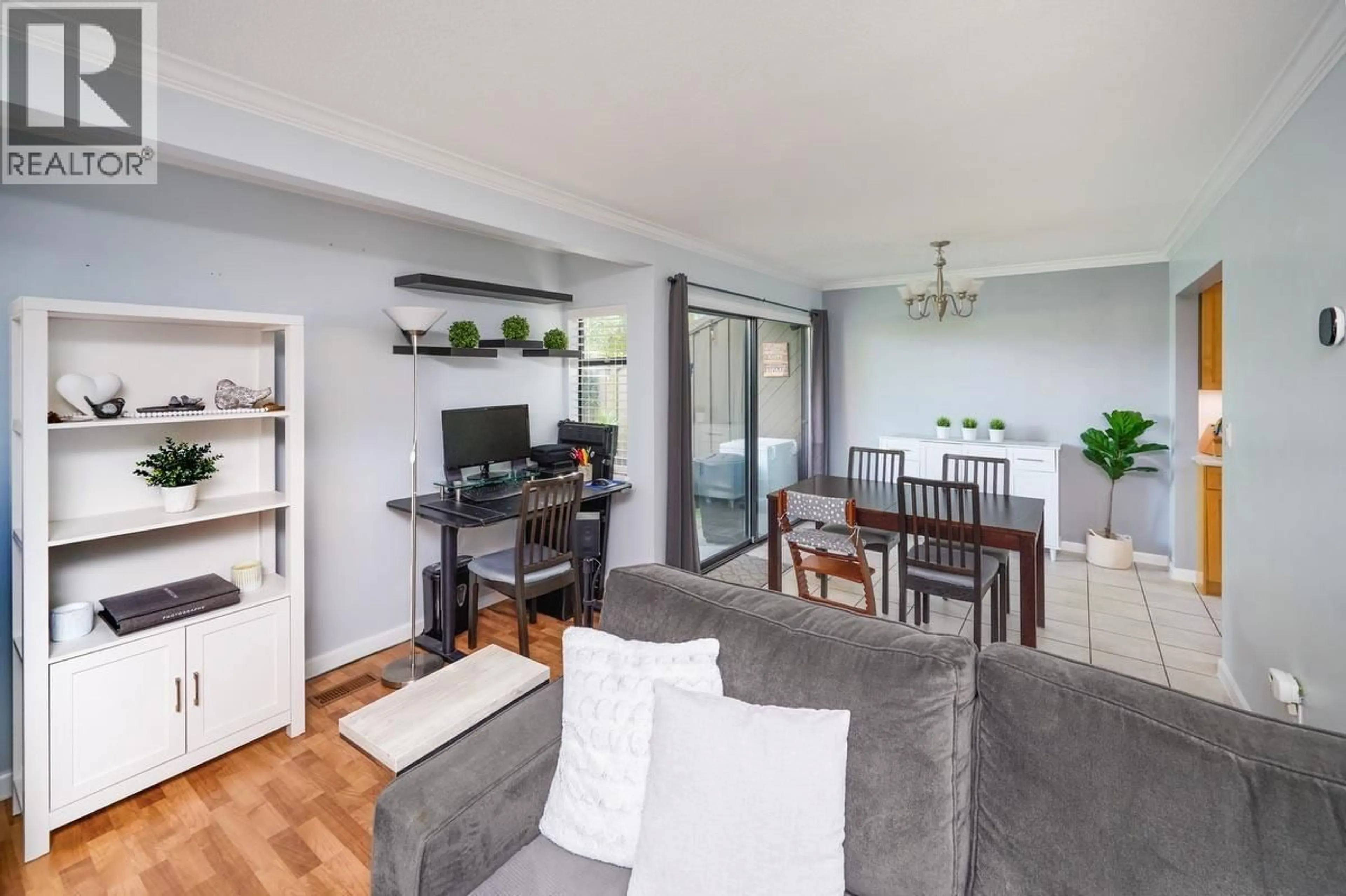 Living room with furniture, wood/laminate floor for 47 - 9460 GLENALLAN DRIVE, Richmond British Columbia V7A2S8