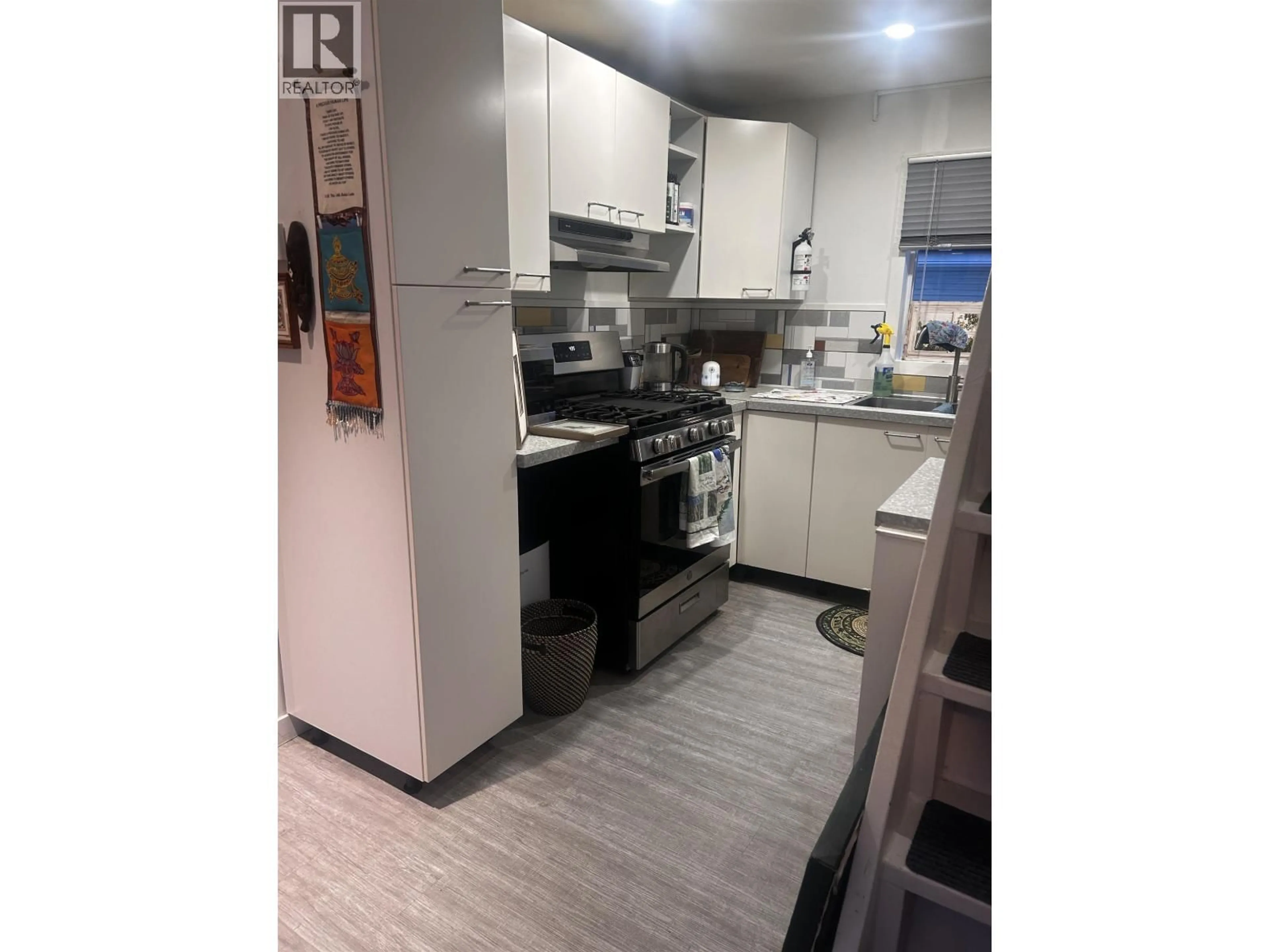 Standard kitchen, unknown for 18 - 23080 DYKE ROAD, Richmond British Columbia V6V1E1