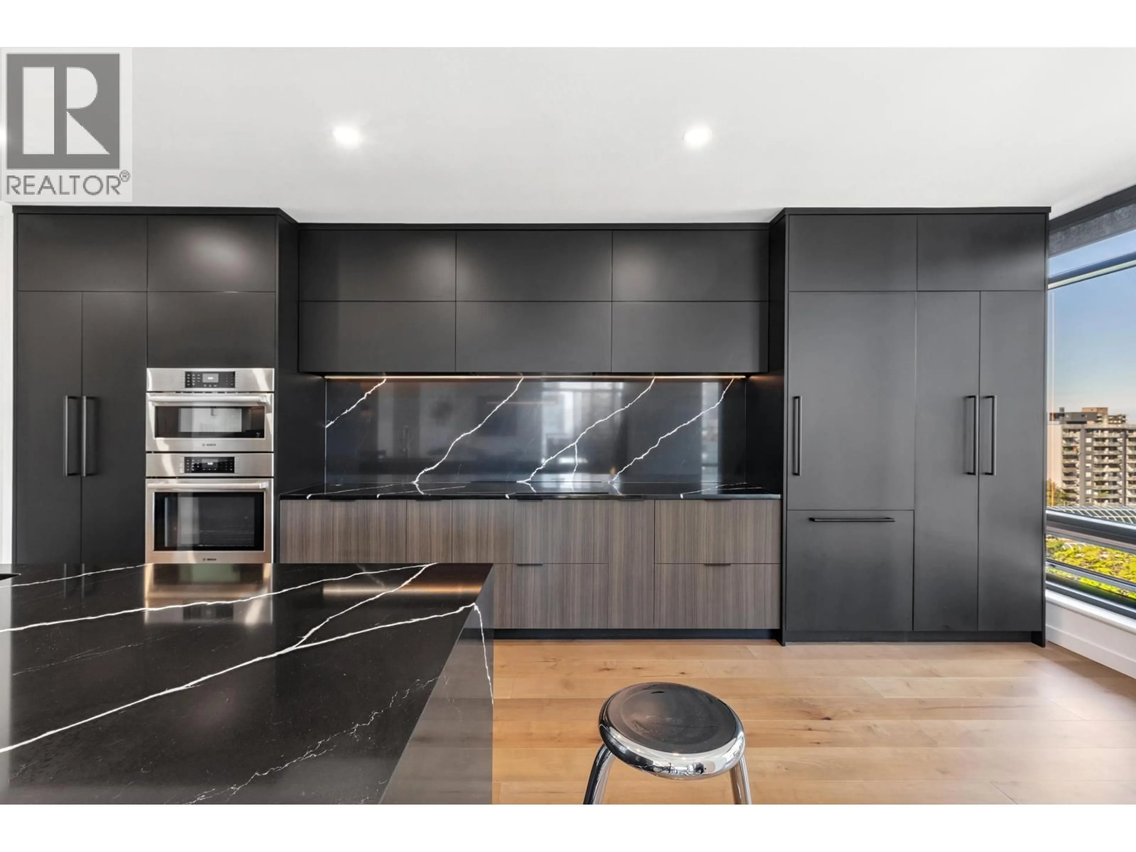 Contemporary kitchen, unknown for 8C - 1500 ALBERNI STREET, Vancouver British Columbia V6G3C9