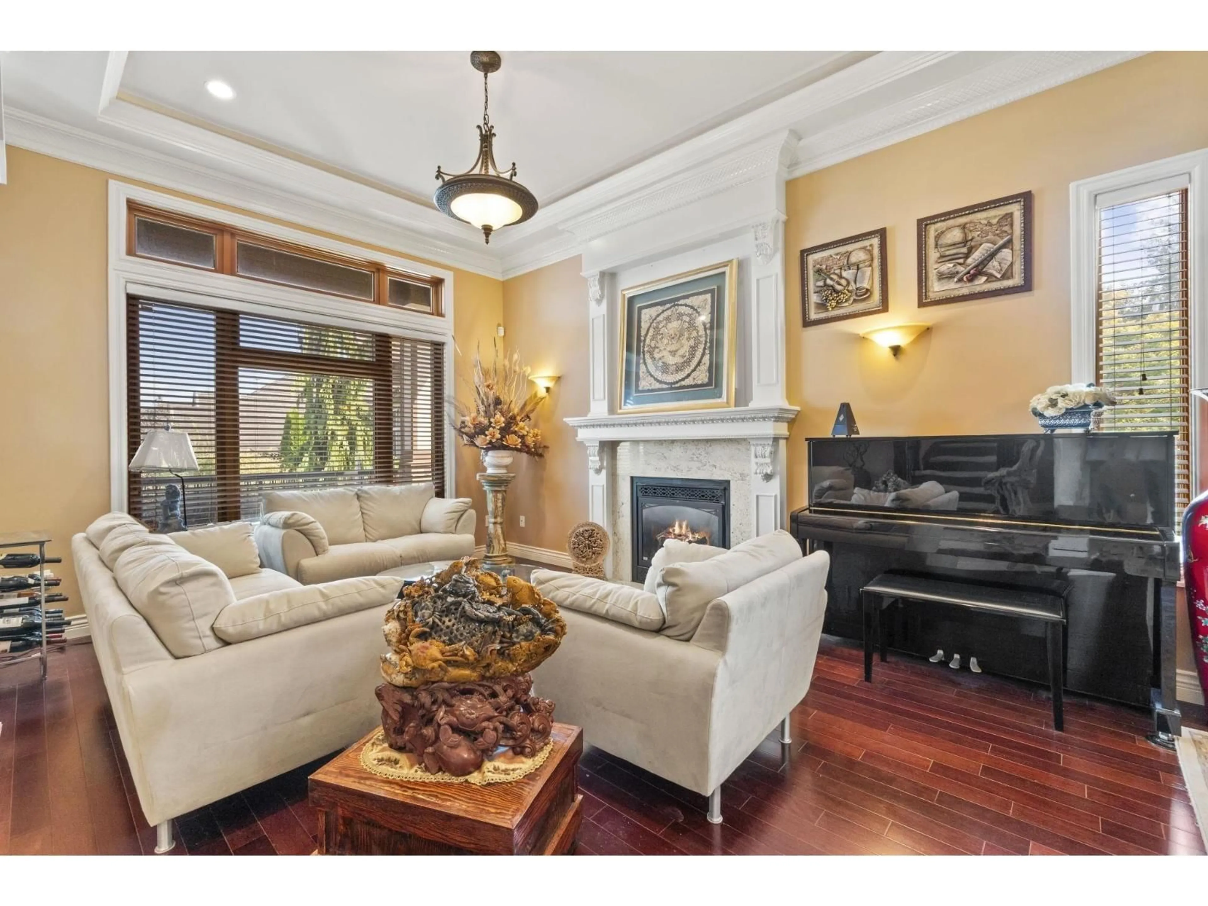 Living room with furniture, unknown for 16308 91A, Surrey British Columbia V4N5S5