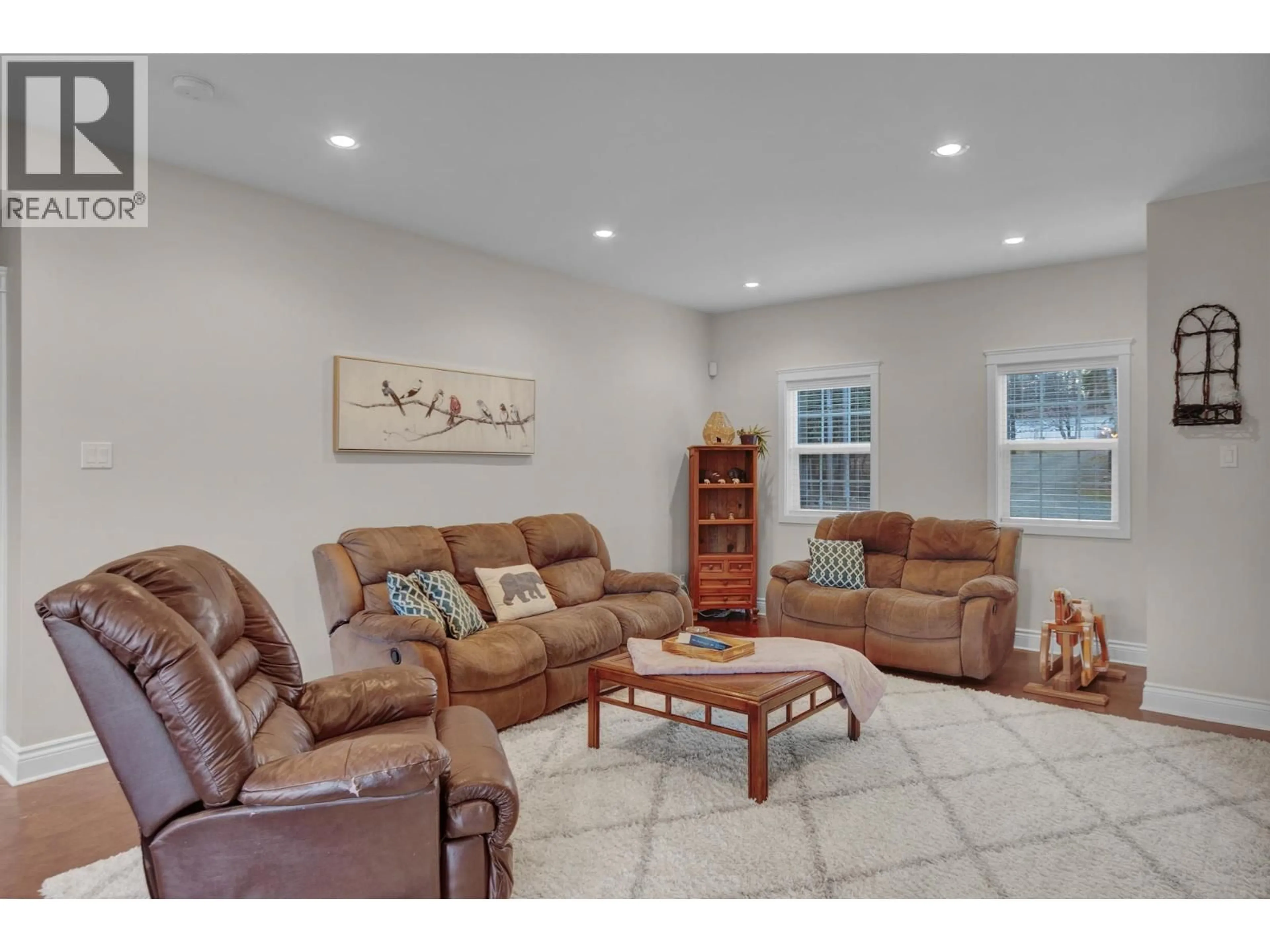 Living room with furniture, ceramic/tile floor for 5226 CRANBROOK HILL ROAD, Prince George British Columbia V2M7C4