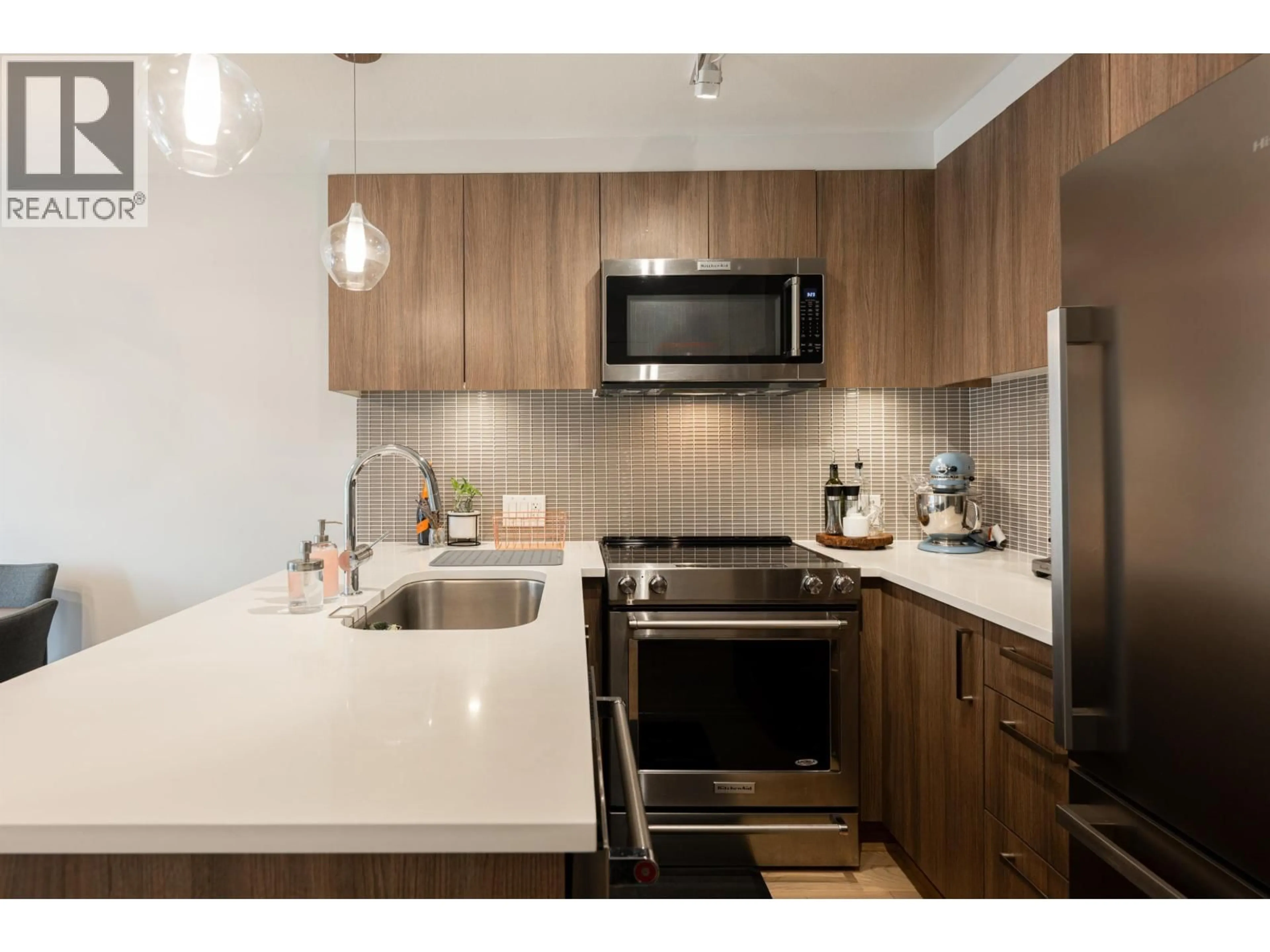 Standard kitchen, unknown for 406 - 2477 CAROLINA STREET, Vancouver British Columbia V5T3S8