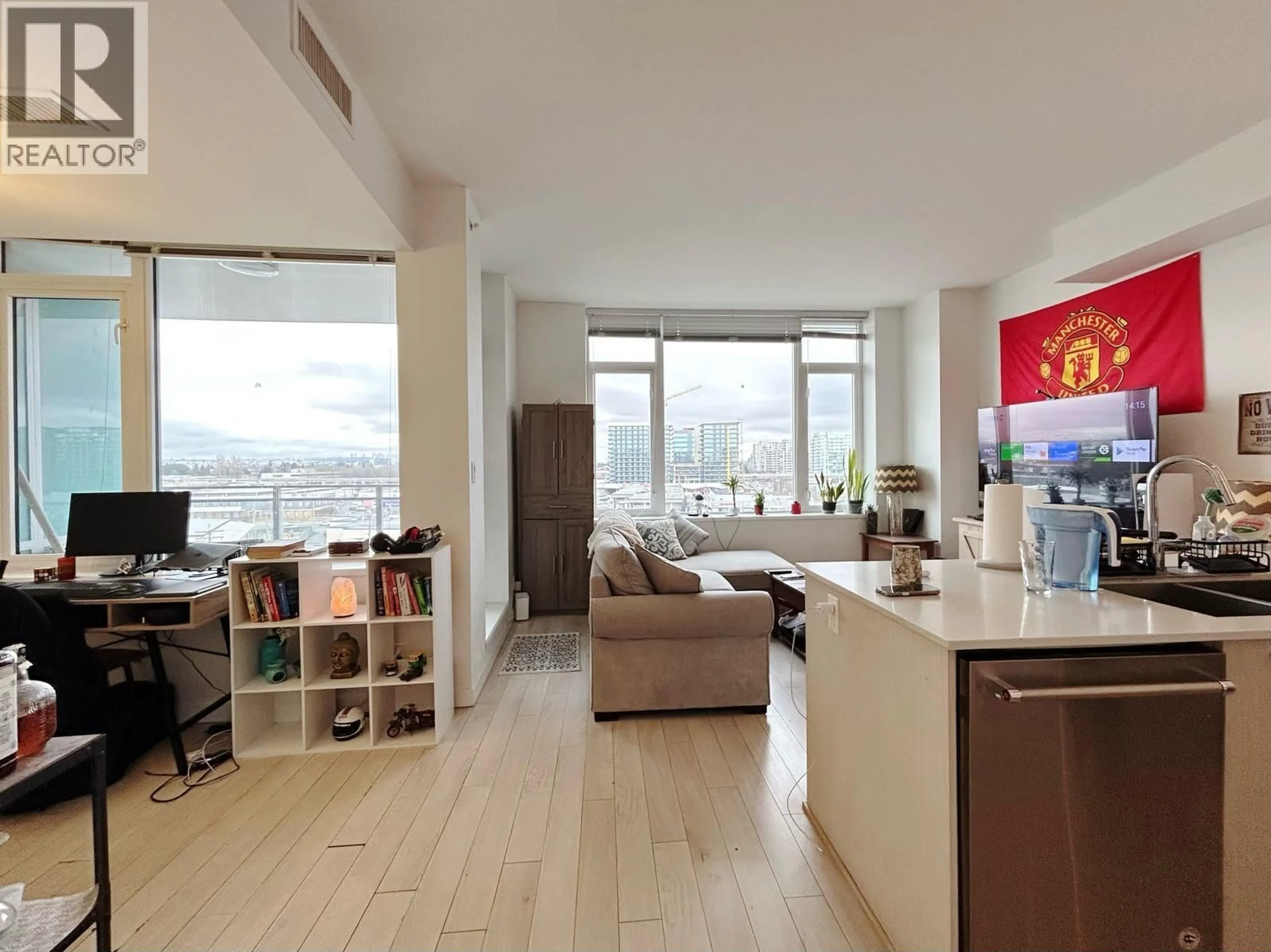 Living room with furniture, unknown for 801 - 5619 CEDARBRIDGE WAY, Richmond British Columbia V6X0P8