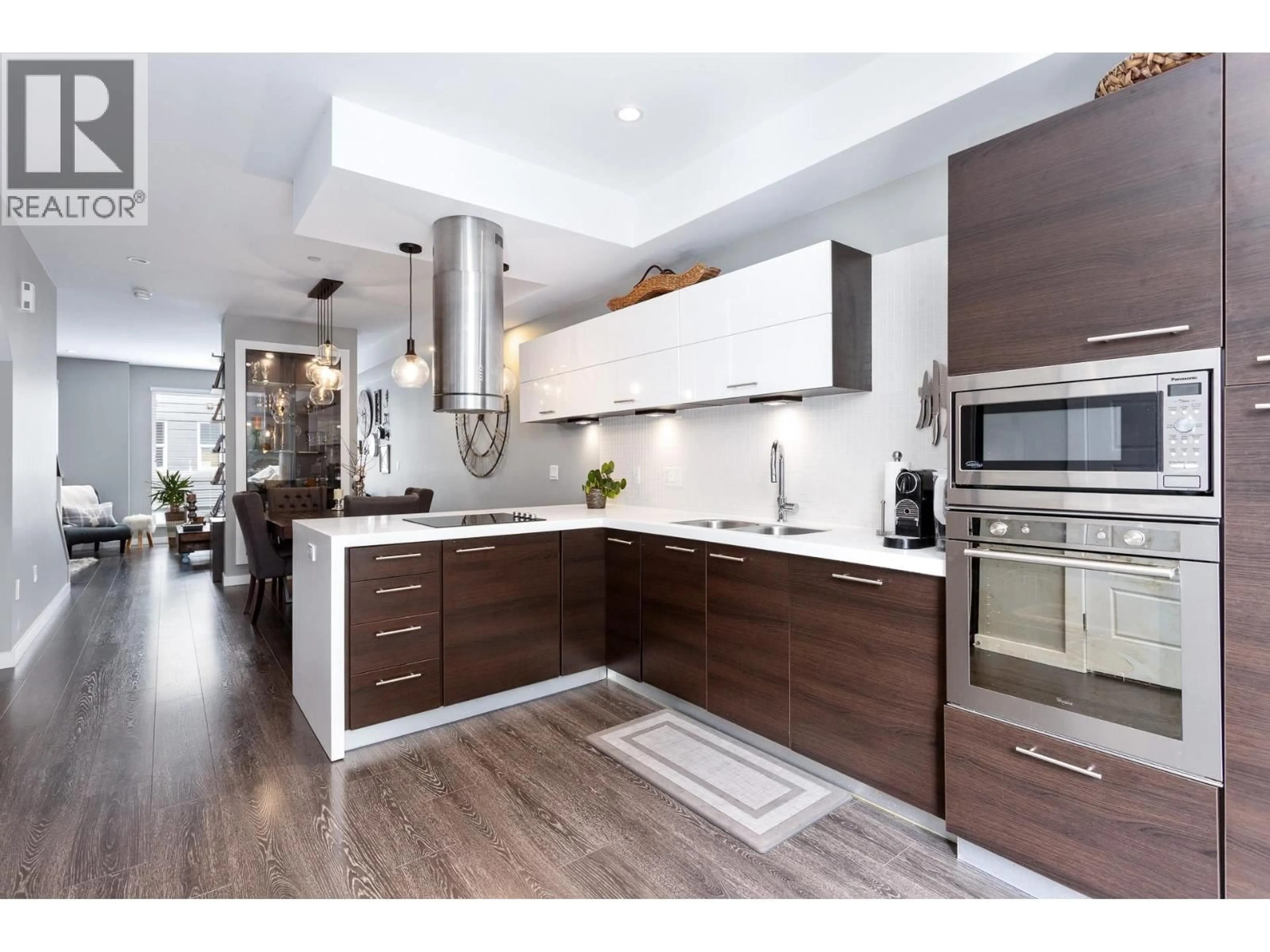 Contemporary kitchen, wood/laminate floor for 9 - 22388 124 AVENUE, Maple Ridge British Columbia V2X4J5