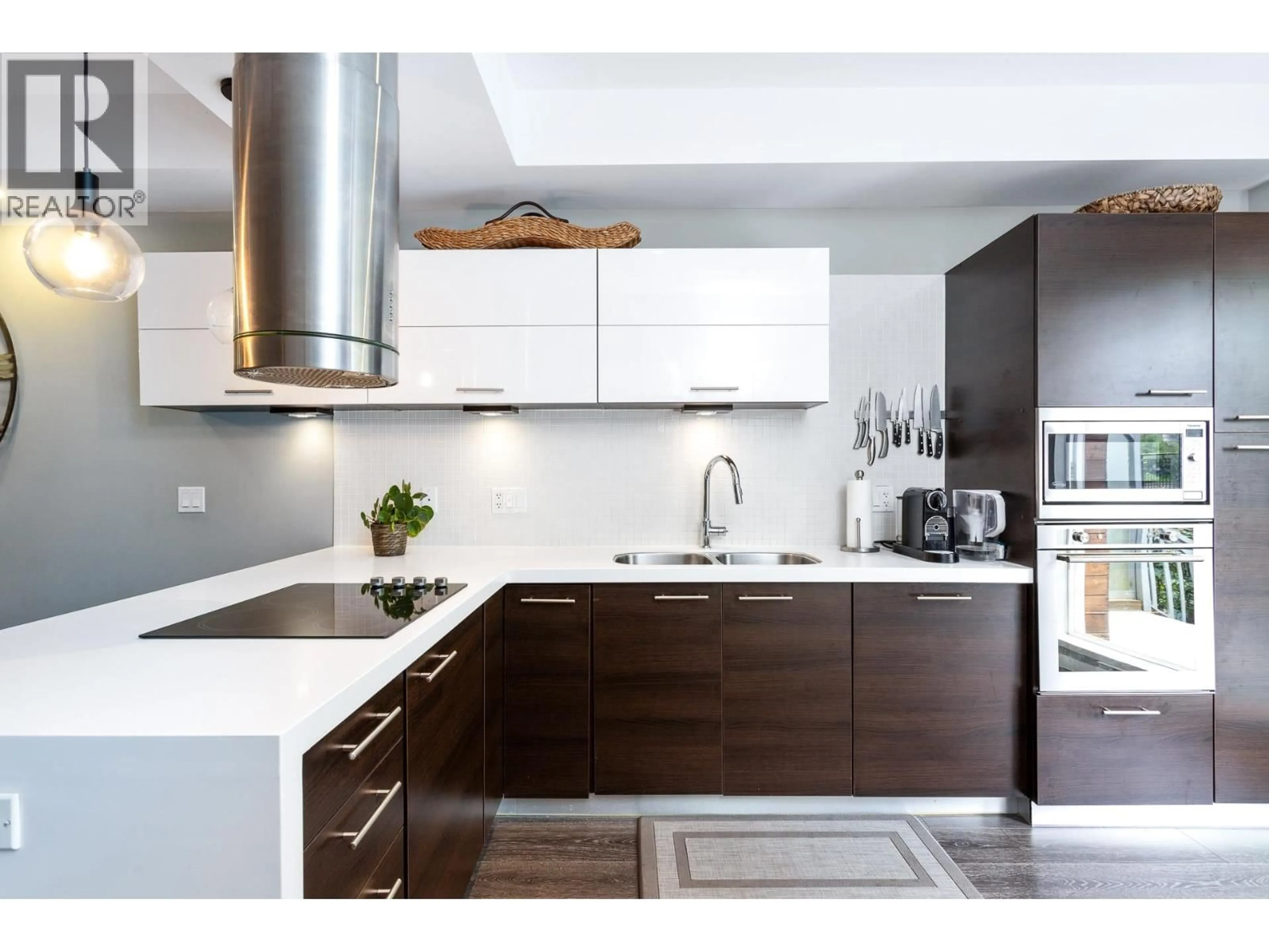 Contemporary kitchen, unknown for 9 - 22388 124 AVENUE, Maple Ridge British Columbia V2X4J5