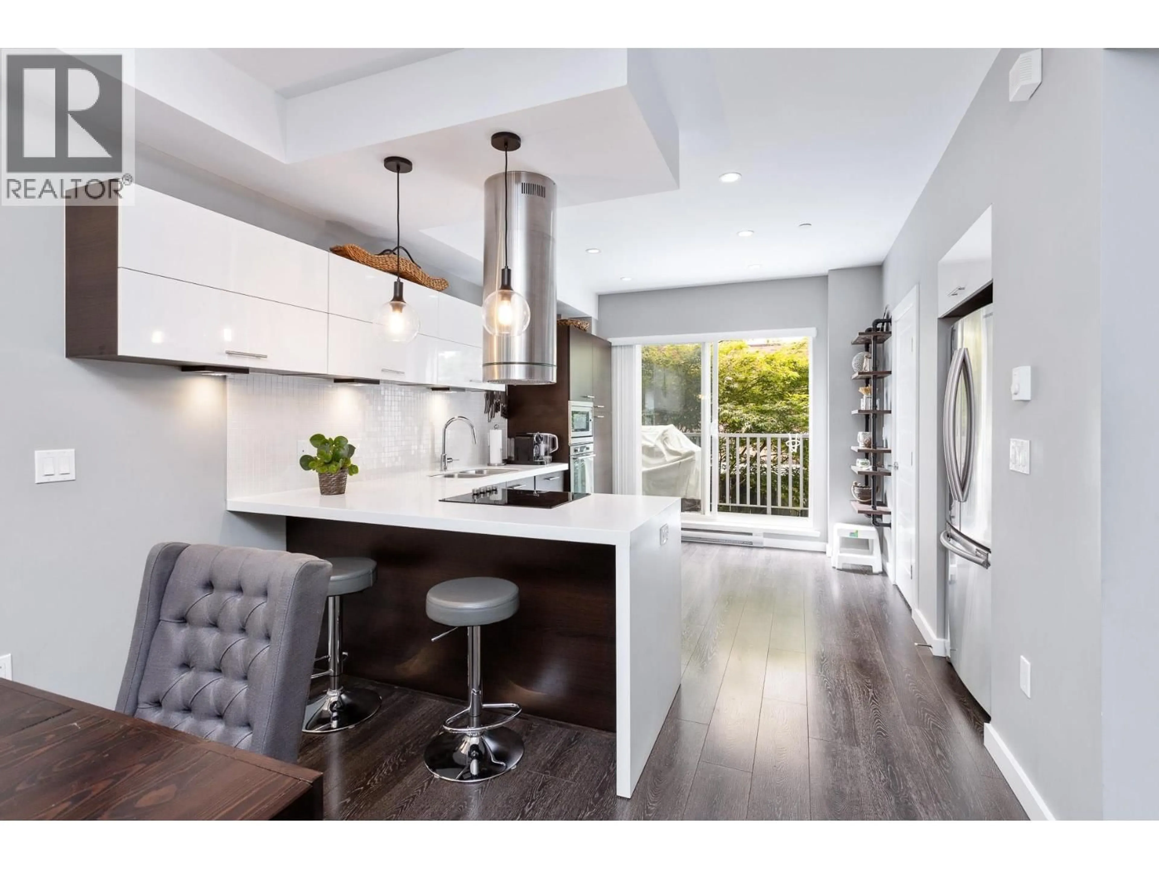 Contemporary kitchen, wood/laminate floor for 9 - 22388 124 AVENUE, Maple Ridge British Columbia V2X4J5